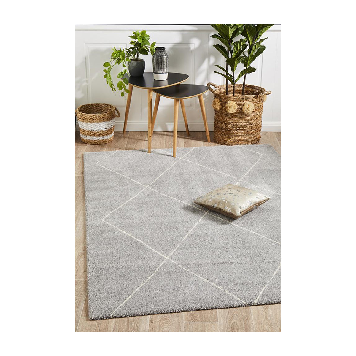 Broadway 931 Silver Area Rug - Soft Plush Shag Carpet for Living Room, Bedroom, or Office Decor