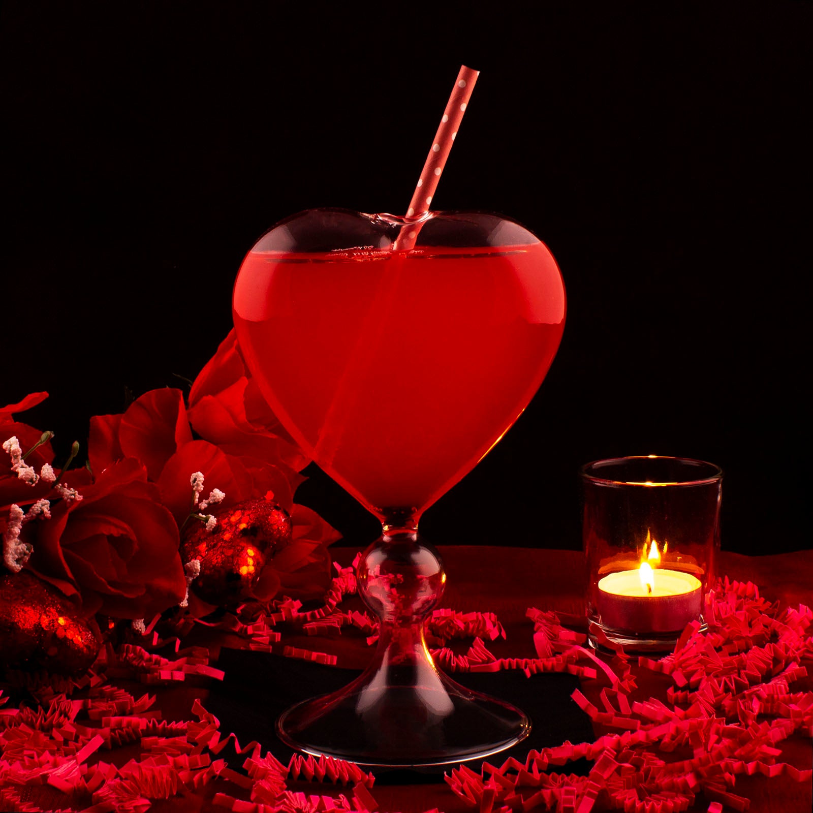 BarConic® Heart Glass - 8 oz Clear Drinking Cup for Cocktails, Coffee & Tea - Perfect for Valentine's Day, Weddings & Romantic Dinners