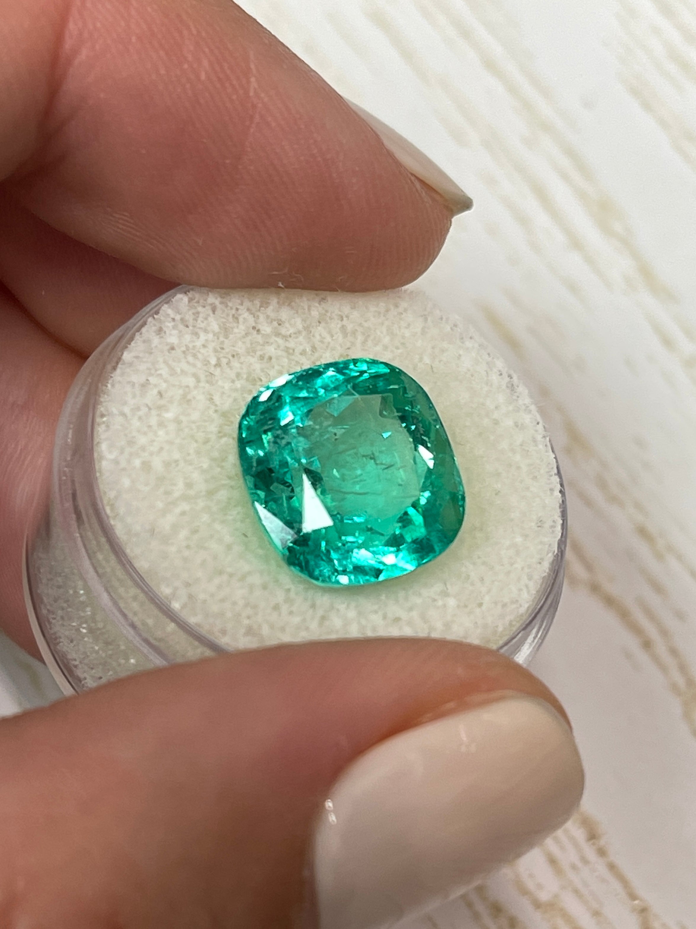 8.46 Carat GIA Certified 13x12mm Bluish Green Natural Loose Cushion Cut Colombian Emerald Gemstone for Jewelry Making, Engagement Rings & Luxury Gifts