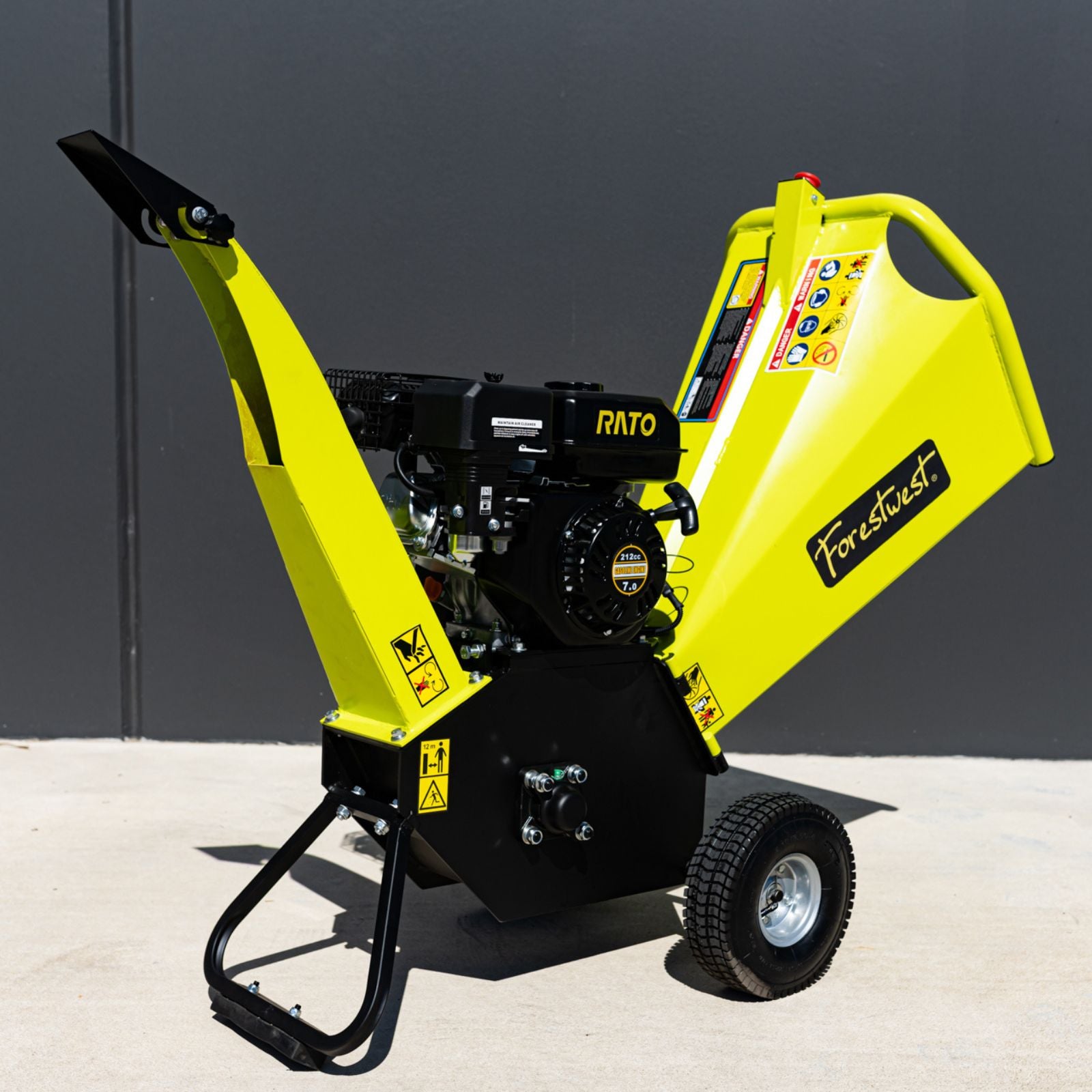 Forestwest 100MM Wood Chipper Shredder - 7HP Gas Powered Garden Chipper Mulcher for Leaves, Branches & Yard Waste - Perfect for Landscaping, Gardening & Property Maintenance (Model BM11070)