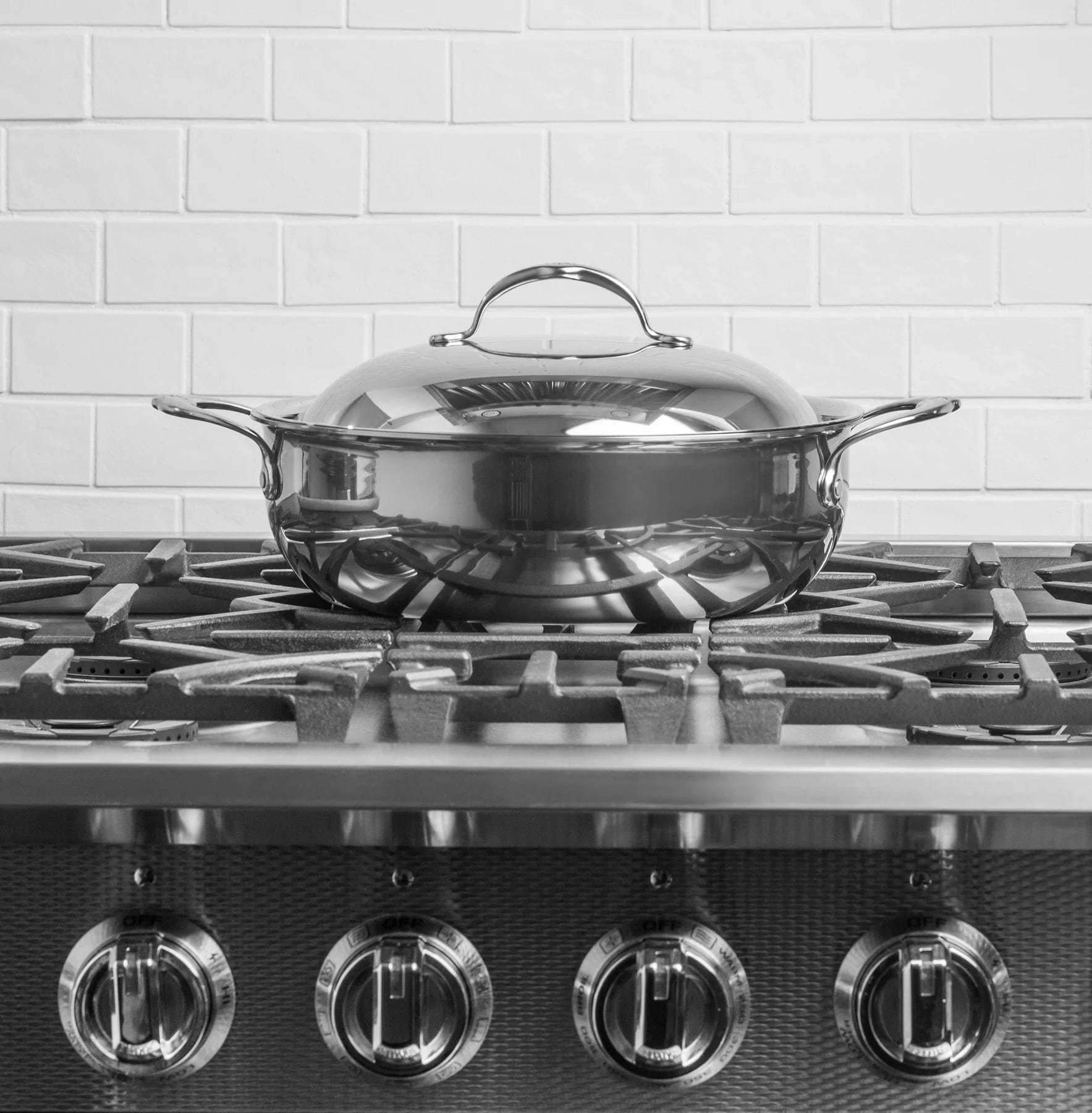 Hestan Nanobond 5-Quart Dutch Oven with Dome Lid - Premium Enameled Cast Iron Cookware for Braising, Baking & Slow Cooking
