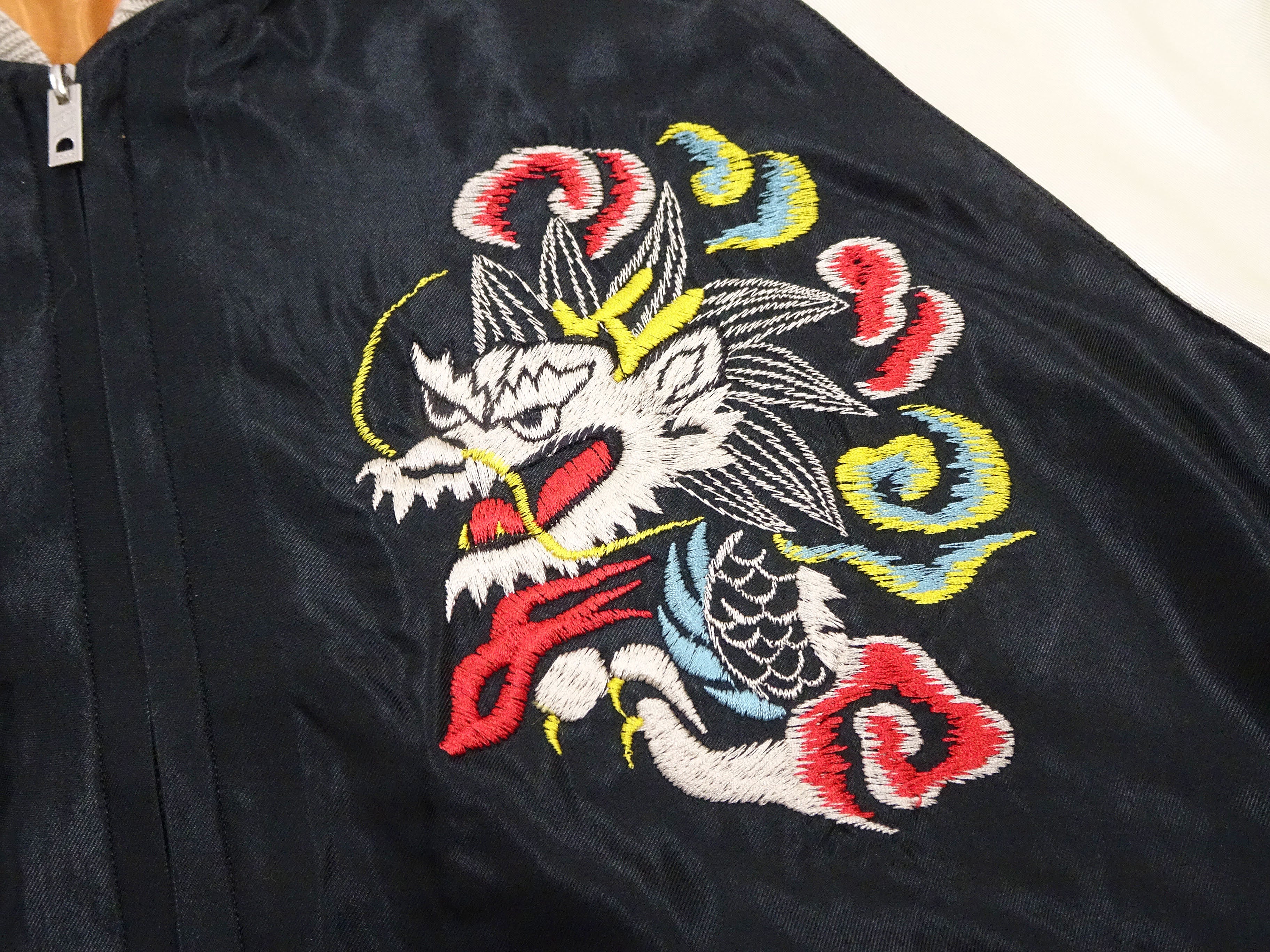 Men's Japanese Souvenir Jacket - White Dragon & Eagle Embroidery Sukajan TT15682 | Vintage Bomber Style for Streetwear & Casual Outfits