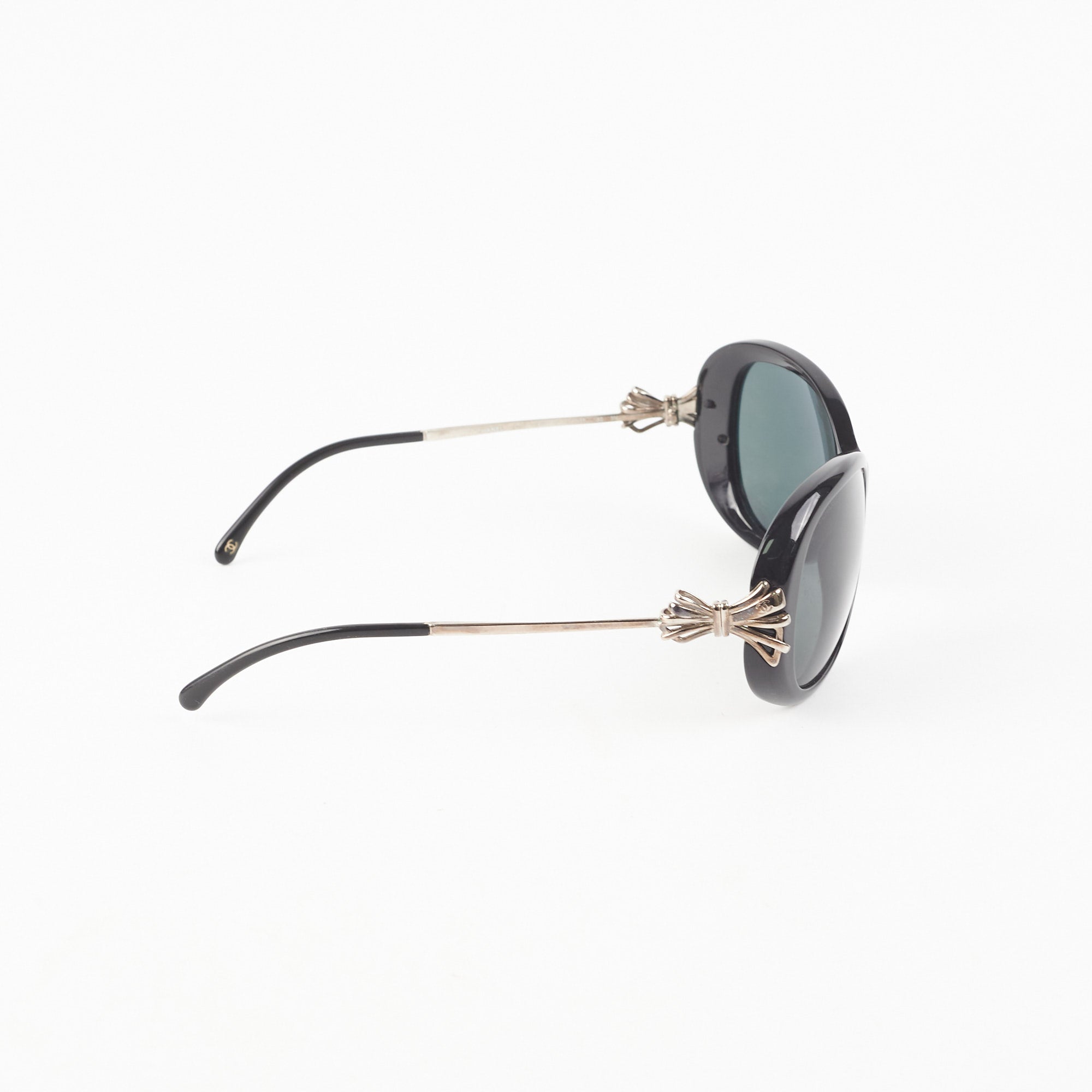Chanel Women's Luxury Sunglasses UV Protection - Stylish Designer Shades for Fashion & Outdoor Activities