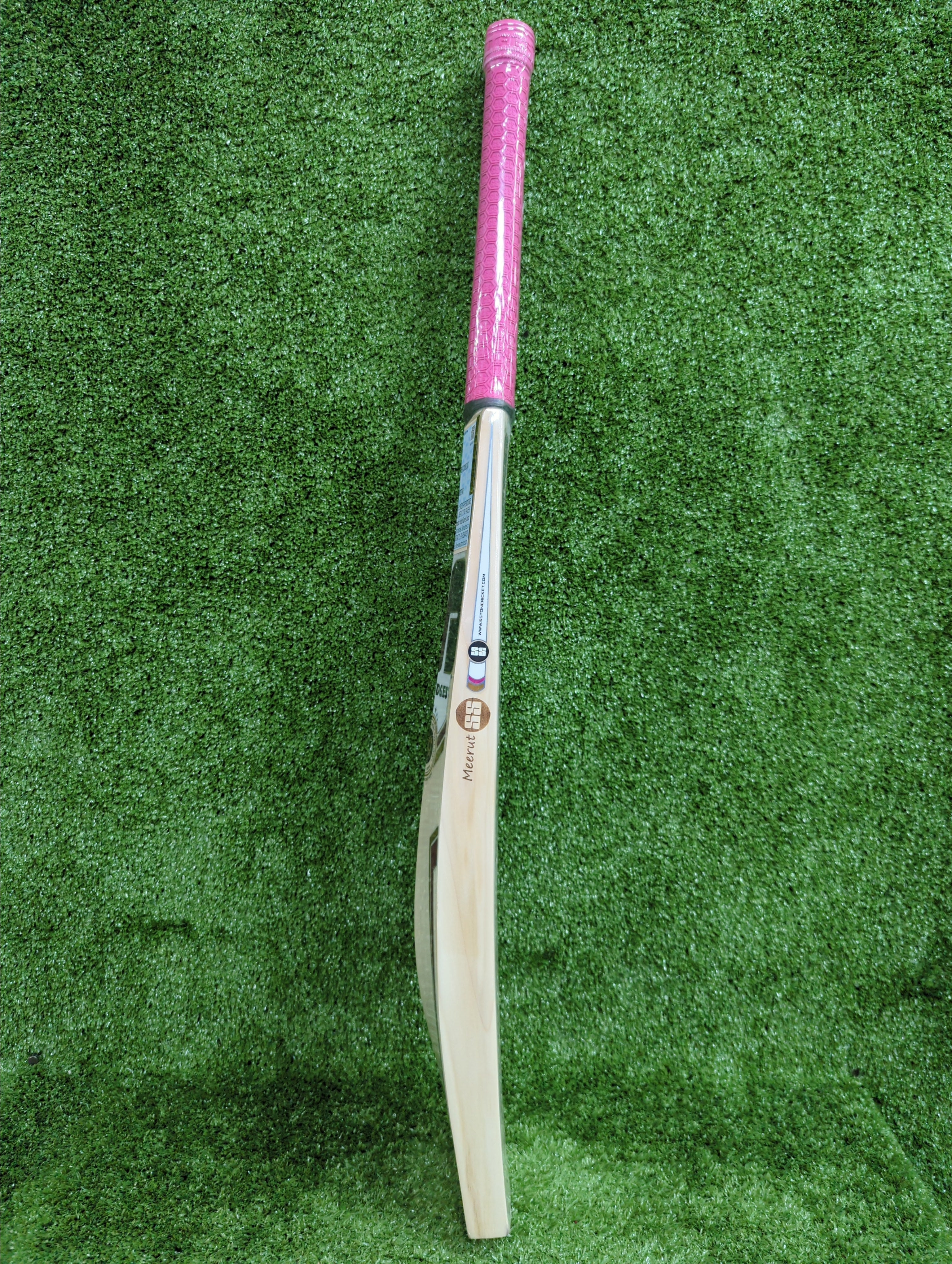 Premium SS Gladiator English Willow Cricket Bat - Handcrafted for Power & Performance | Perfect for Professional Matches & Training Sessions