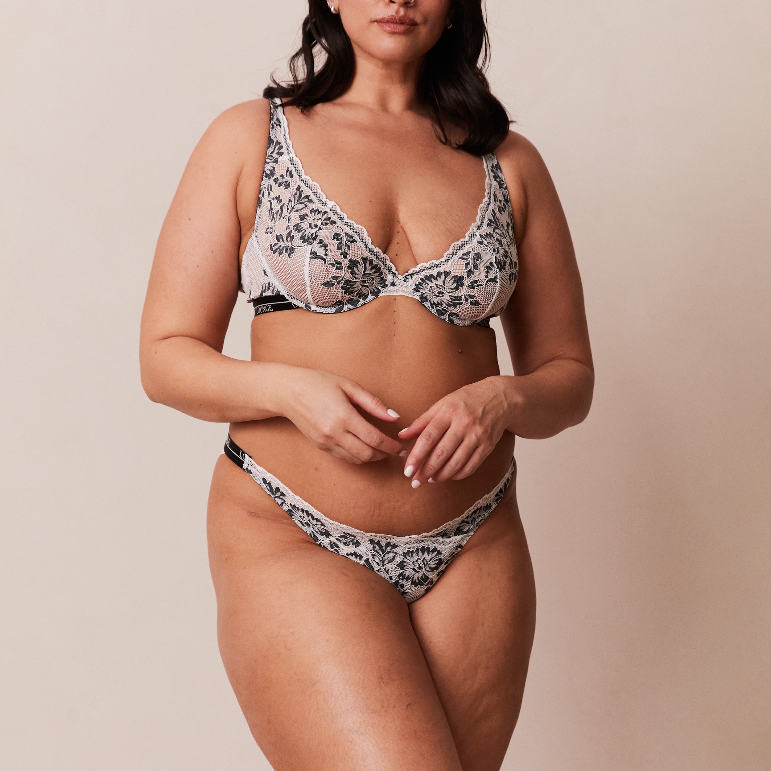 Luxury Balcony Bra Set - Comfortable Lace Underwire Push Up Bra for Women in White & Black | Perfect for Everyday Wear, Date Nights & Special Occasions