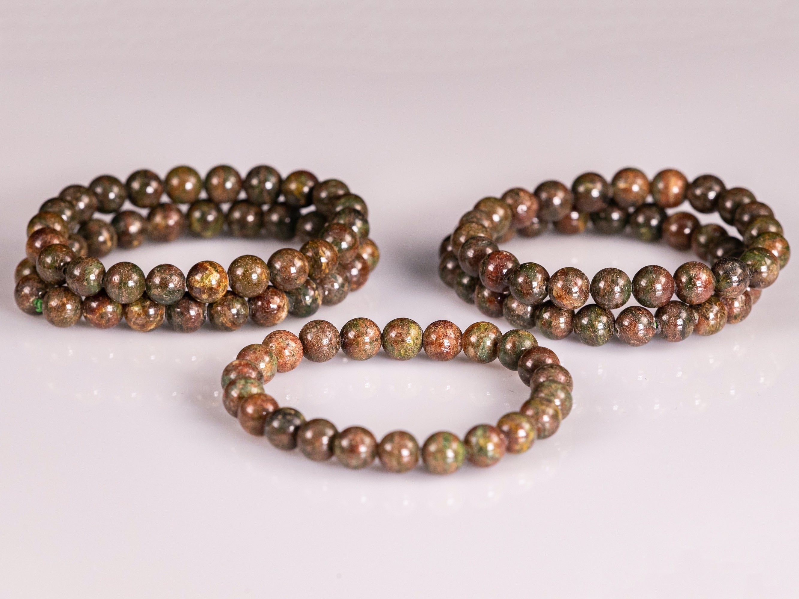 EPIDOTE Crystal Bracelet - Round Beads Healing Jewelry for Women, Handmade Beaded Bracelet for Energy & Chakra Balancing - Perfect for Meditation, Yoga & Spiritual Healing (E1722)