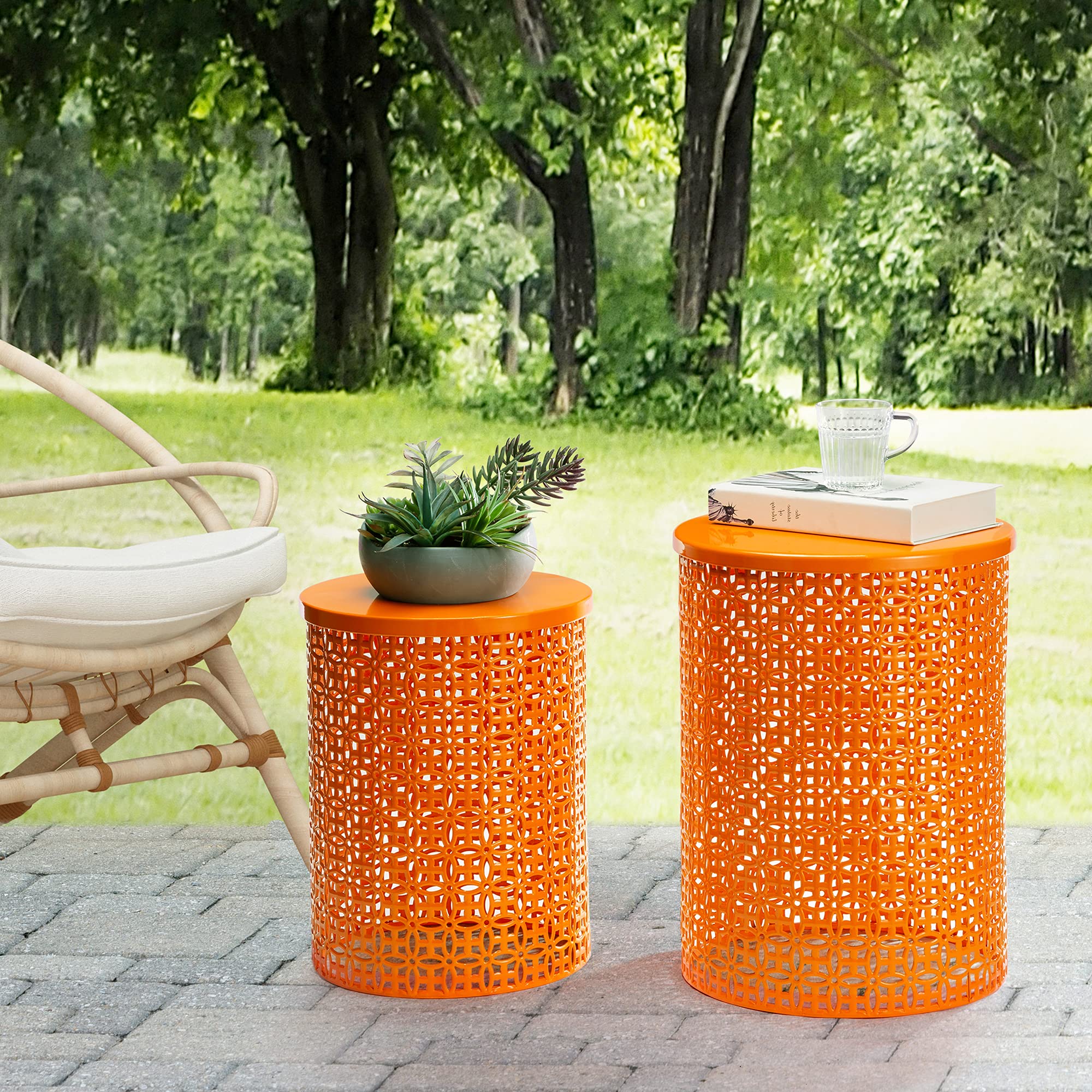 Glitzhome 2-Piece Outdoor Side Table Set - Heavy Duty Metal Frame Garden Stool for Indoor & Outdoor Use - Modern Glossy Orange Accent End Tables - Perfect for Patio, Deck, Balcony & Living Room Decor