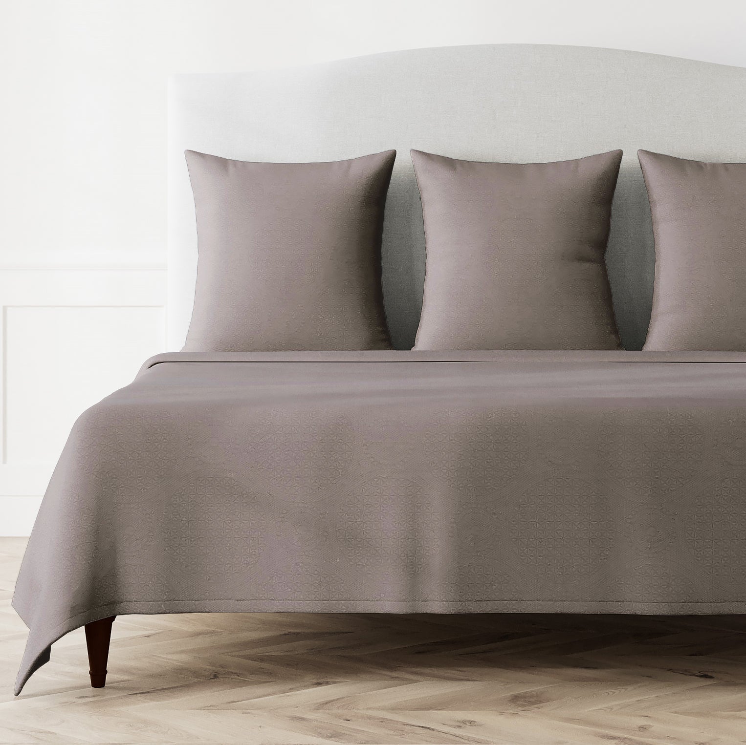 Luxury Great Hall Coverlet Set in Ash - Soft & Stylish Bedding for Master Bedroom & Guest Room