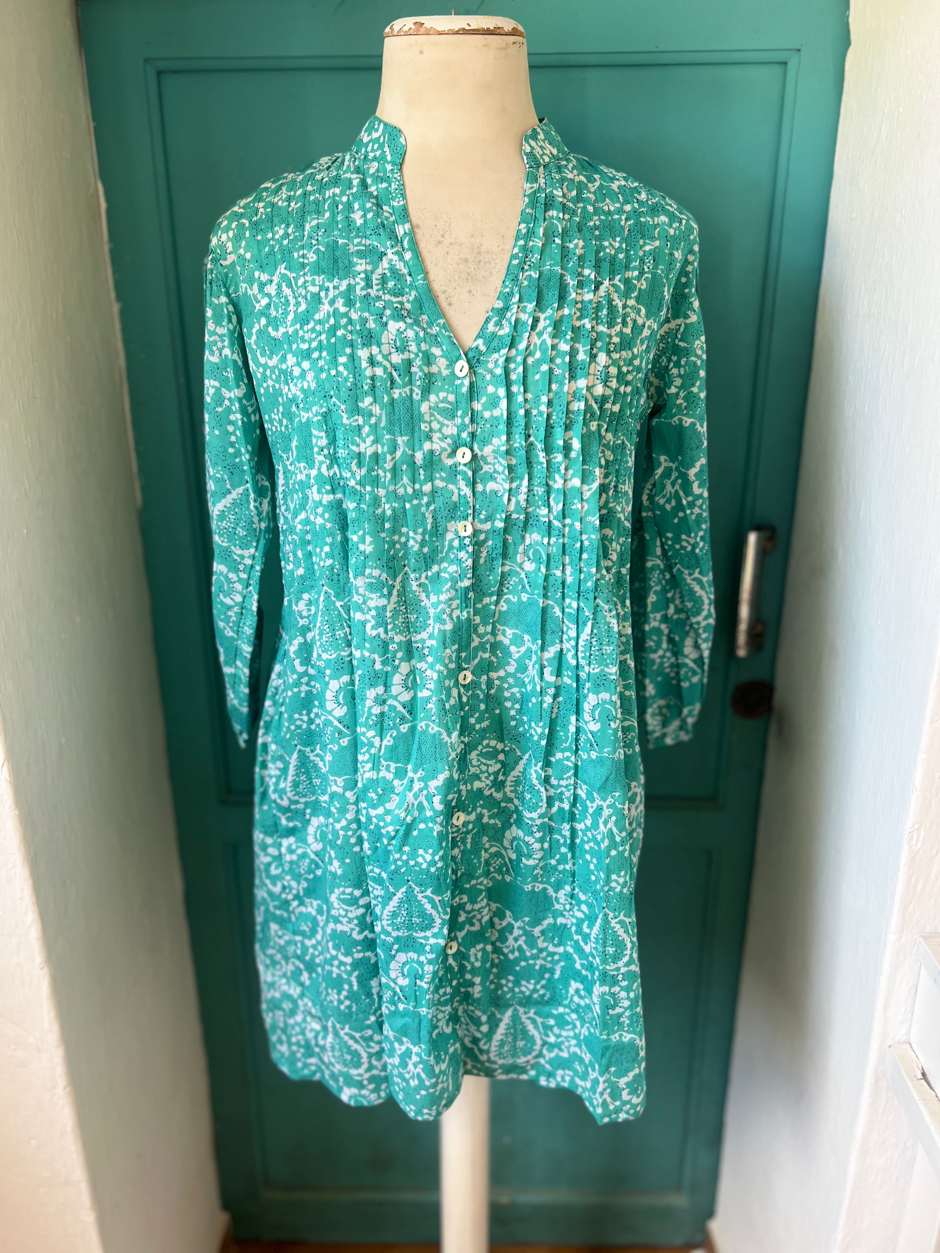 Handmade Brazilian Block Print Tunic in Blue and White - Perfect for Beachwear, Boho Fashion & Summer Outfits