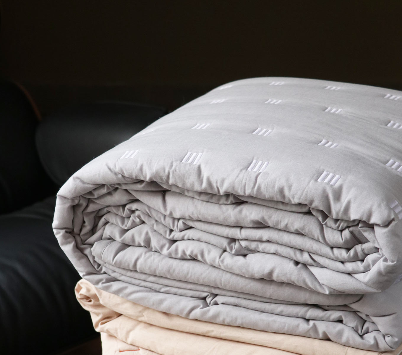 Cozy Siesta Quilt - Soft & Breathable Bedding for All Seasons | Perfect for Naps, Lounging & Home Decor