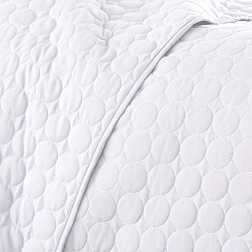 25 - White Circle Stitch