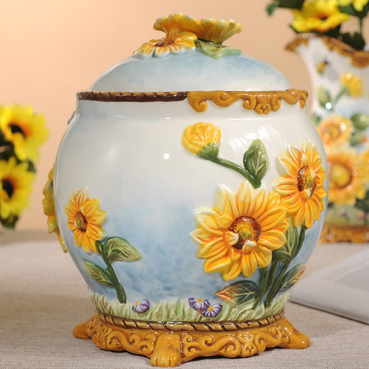 European Style Sunflower Ceramic Food Storage Jar with Lid - 84.5oz/2500ml Airtight Tea, Coffee, Spice & Snack Container - Perfect for Kitchen Pantry, Coffee Station & Home Decor