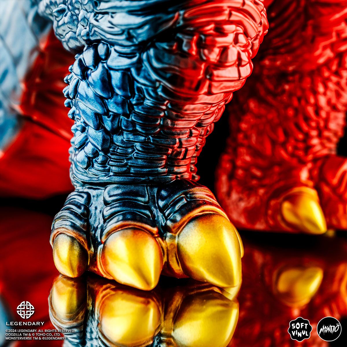 Godzilla x Kong: The New Empire Soft Vinyl Figure - Retro Titan Variant Collectible Toy for Movie Fans & Pop Culture Enthusiasts | Perfect for Display, Gifts & Anime Collections