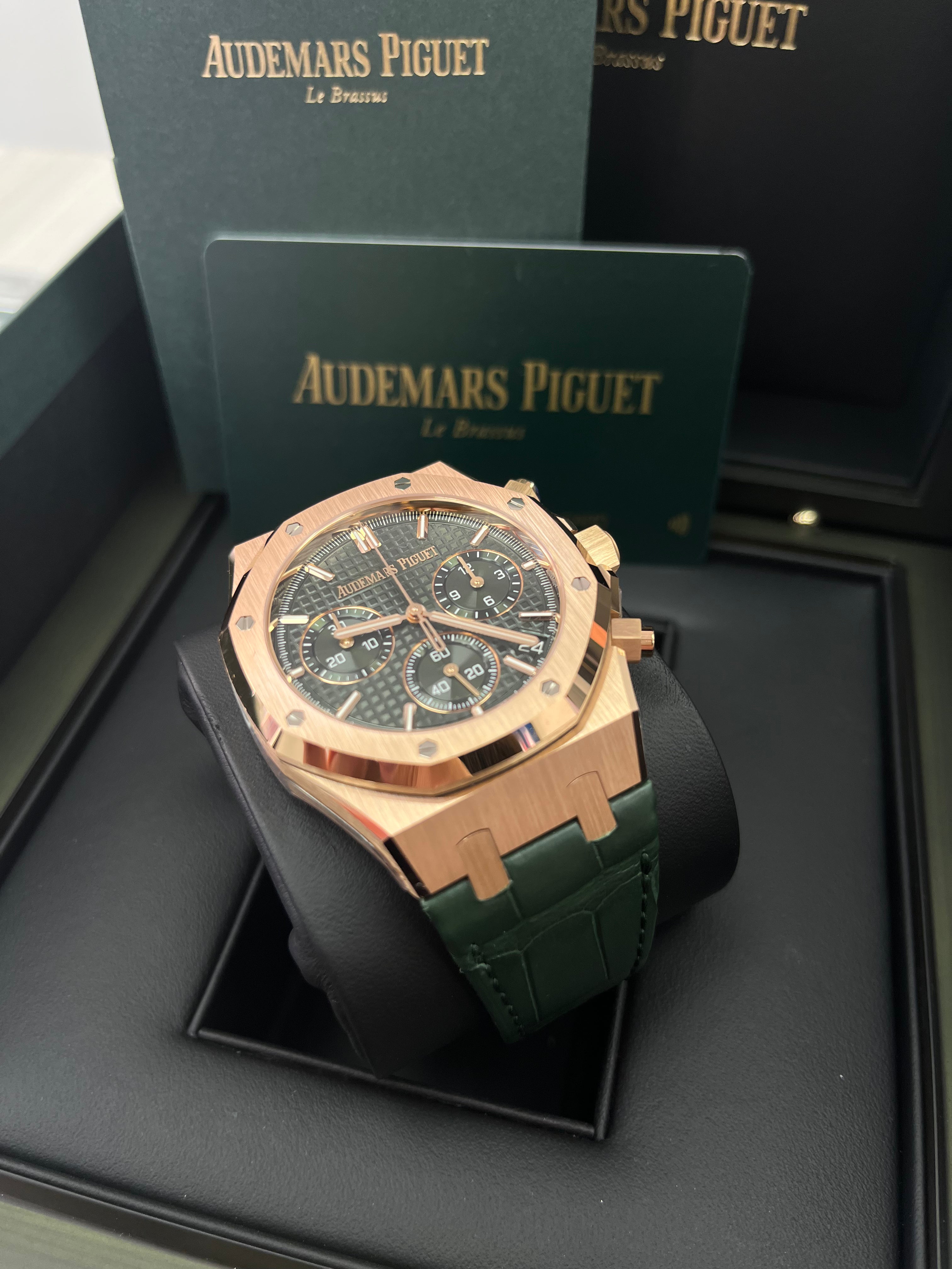 Audemars Piguet Royal Oak Chronograph 41mm Men's Watch - 26240OR.OO.D404CR.02 - 18K Rose Gold Case, Green Dial, Leather Strap - Luxury Sports Watch for Business, Gala & Special Occasions