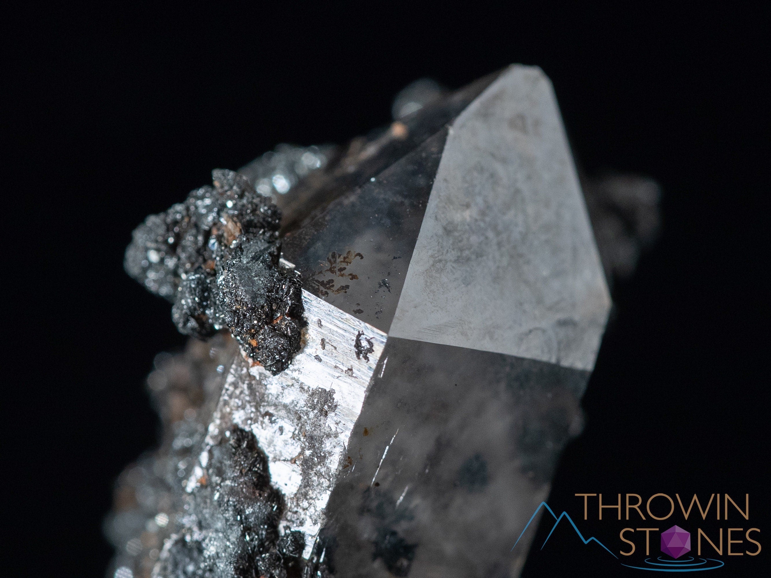 Natural QUARTZ Raw Crystal Cluster with Specular HEMATITE - Healing Stones for Home Decor, Housewarming Gift, Meditation & Spiritual Healing | Perfect for Office Desk, Living Room & Bedroom Decor