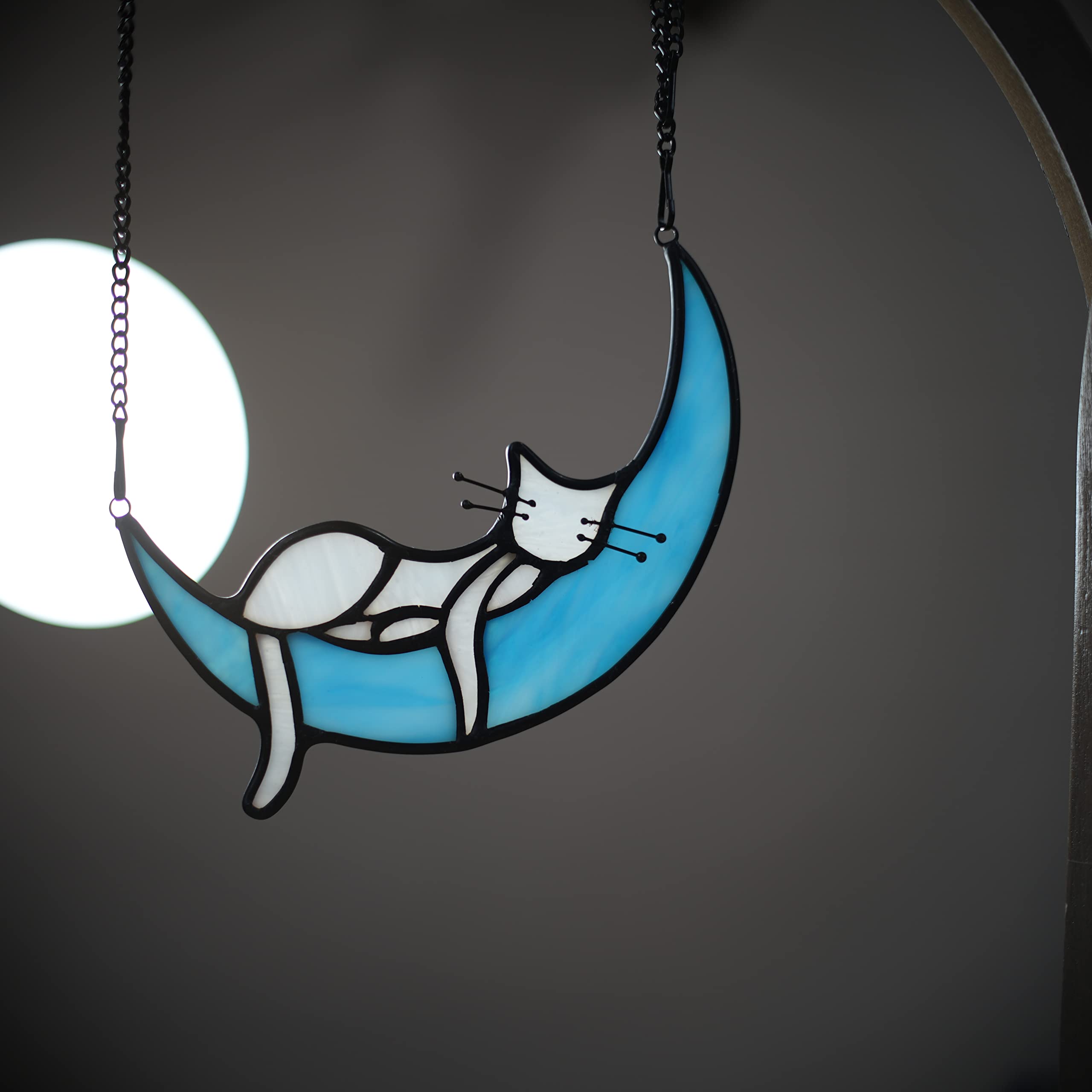 White Cat on Moon Stained Glass Window Hanging - Handmade Cat Memorial Gift for Cat Lovers, Elegant Suncatcher Decor for Kitchen, Bedroom, or Office - Perfect Birthday Gift for Mom, Grandma & Aunt - Creates Beautiful Rainbow Reflections in Sunlight