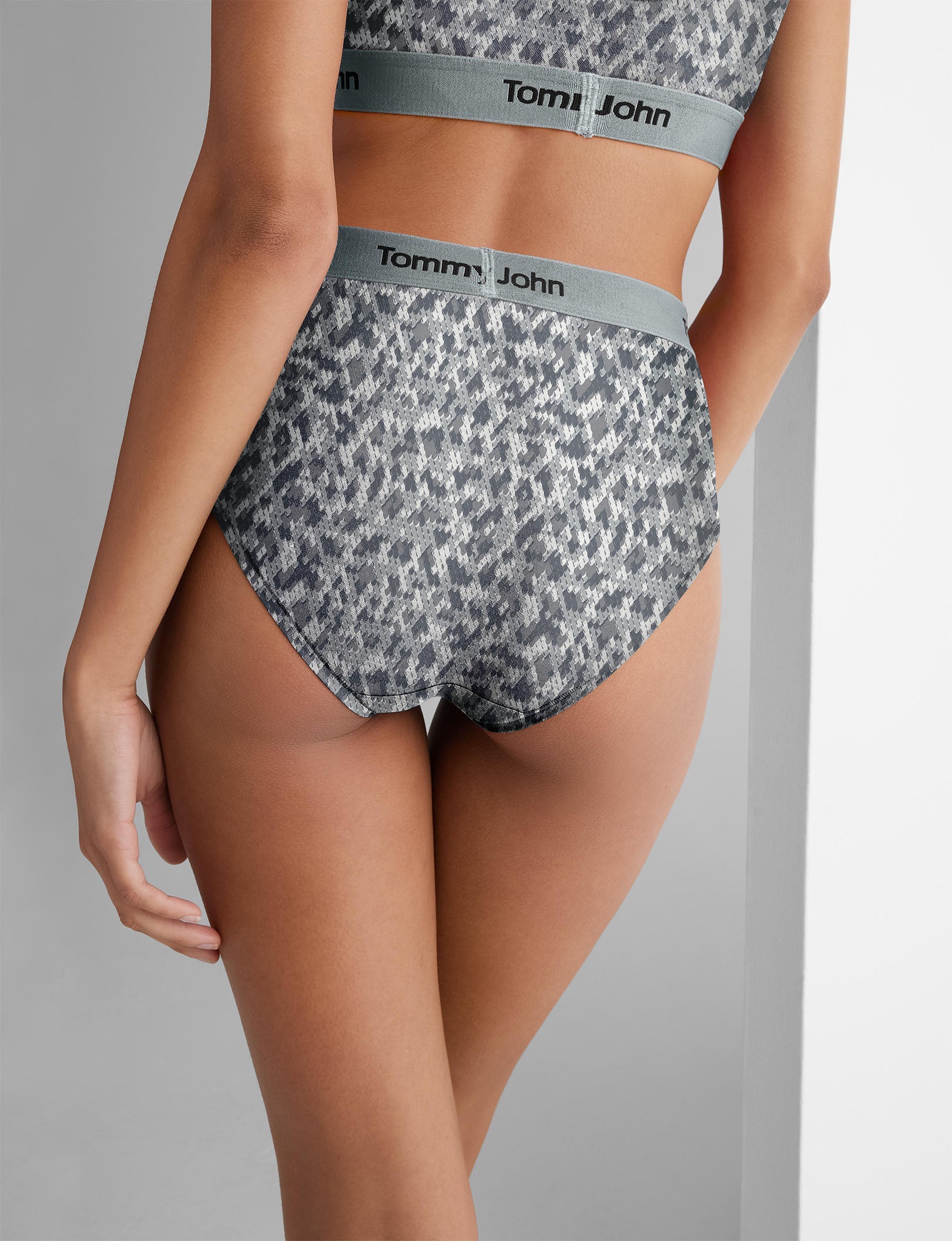 Women's Second Skin High Rise Briefs - Ultra Soft Seamless Underwear for Everyday Comfort | Perfect for Yoga, Workout & Lounge Wear