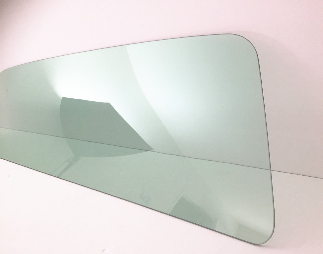 Replacement Back Window Glass for Toyota Tacoma Pickup Truck 1995-2004 Models - Durable Rear Windshield for Off-Road & Daily Driving