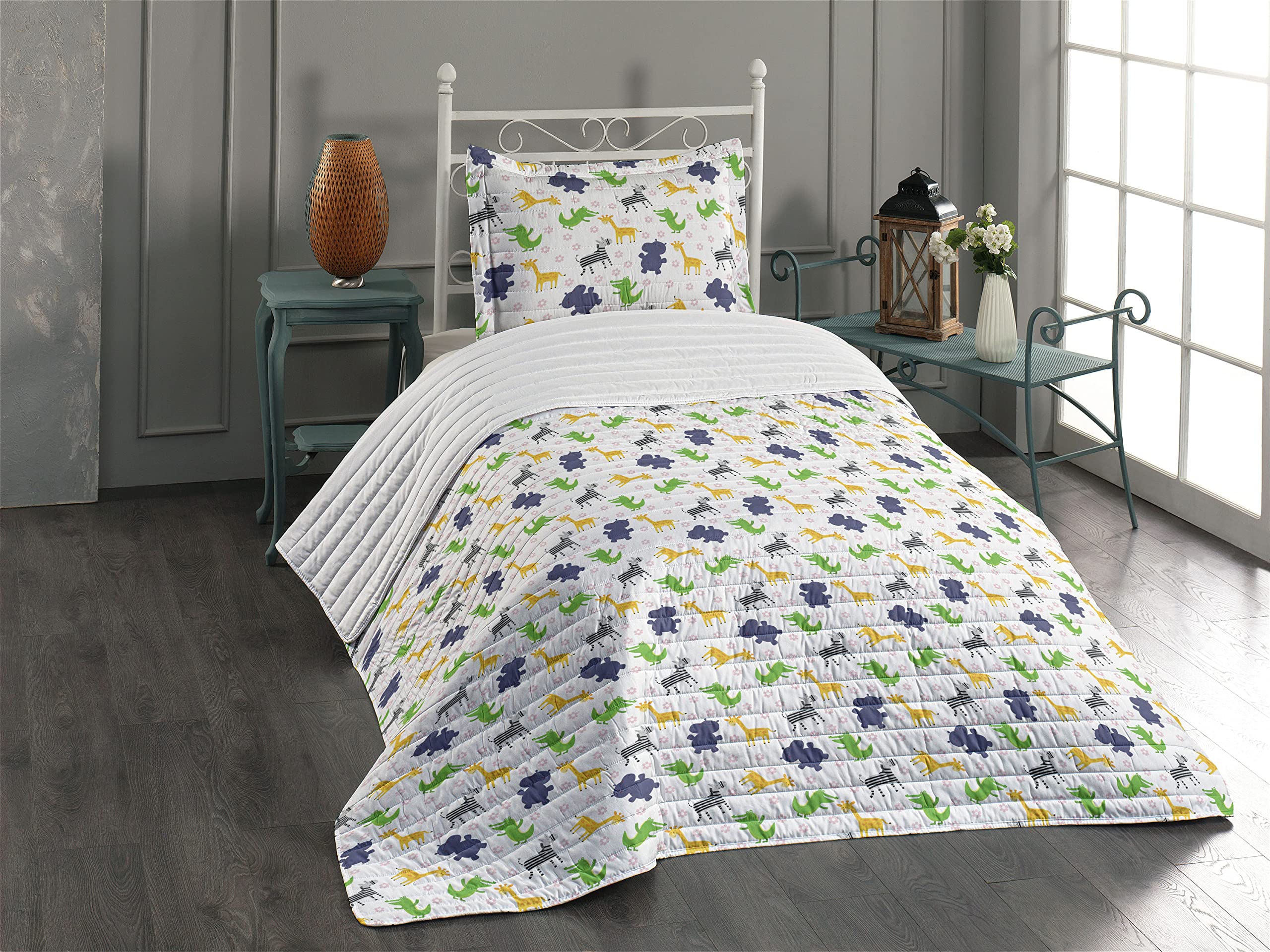 Ambesonne Hippo Microfiber Bedspread Set - Hand Drawn Cheerful Animal Pattern with Pink Daisies, Soft Twin Size Bedding Set Includes Pillow Sham & Comforter | Perfect for Kids' Room, Nursery Decor & Gift Ideas
