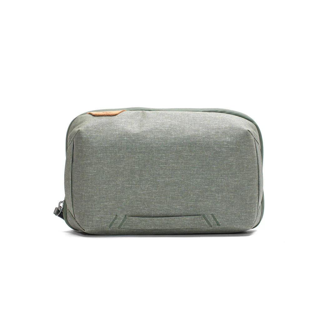 Peak Design Tech Pouch Small - Compact Organizer for Electronics & Travel Accessories - Perfect for Cameras, Cables & Gadgets on the Go