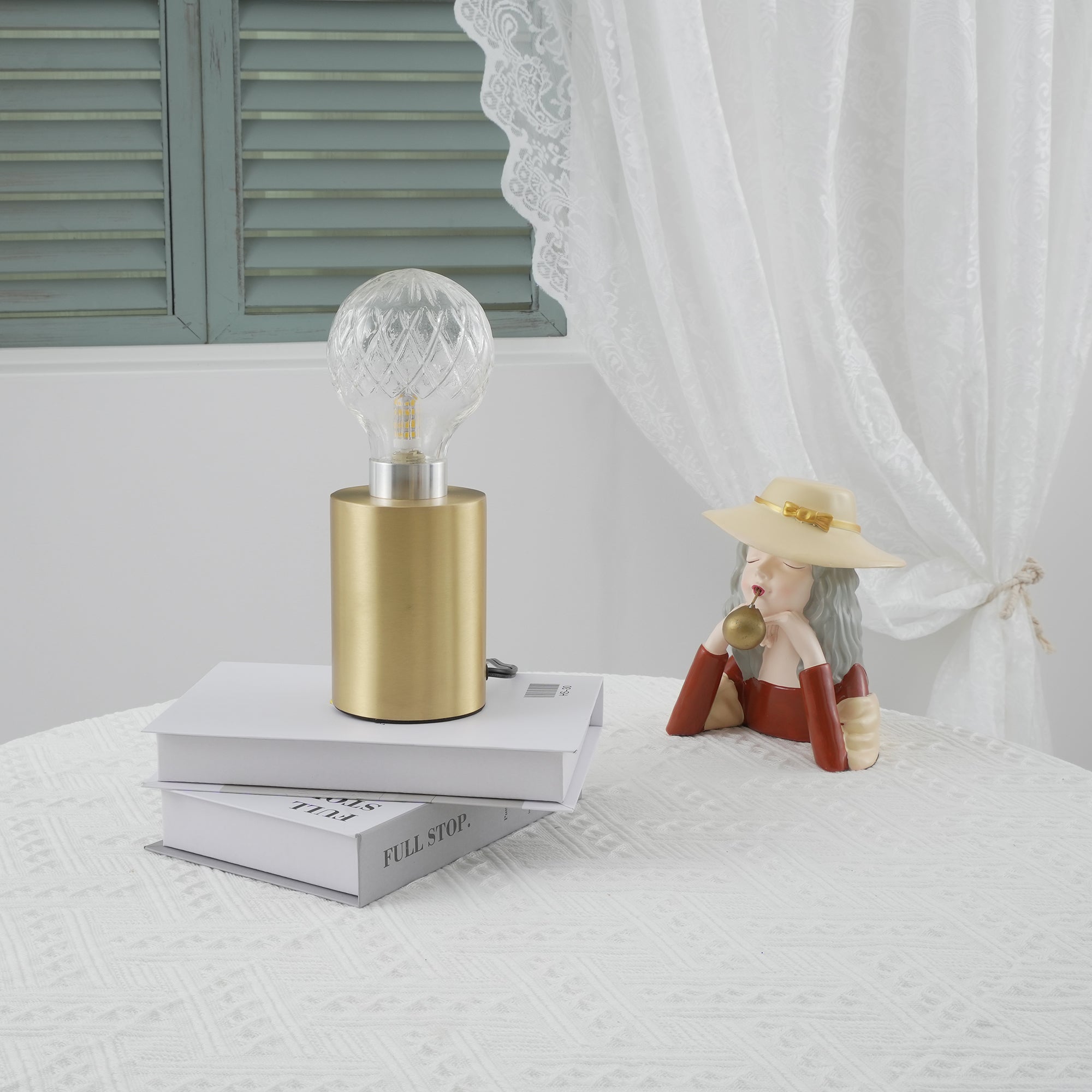 Elegant Crystal Bulb Table Lamp - Modern LED Bedside Light for Living Room, Bedroom, or Office Decor - Perfect for Reading, Relaxing, and Ambient Lighting
