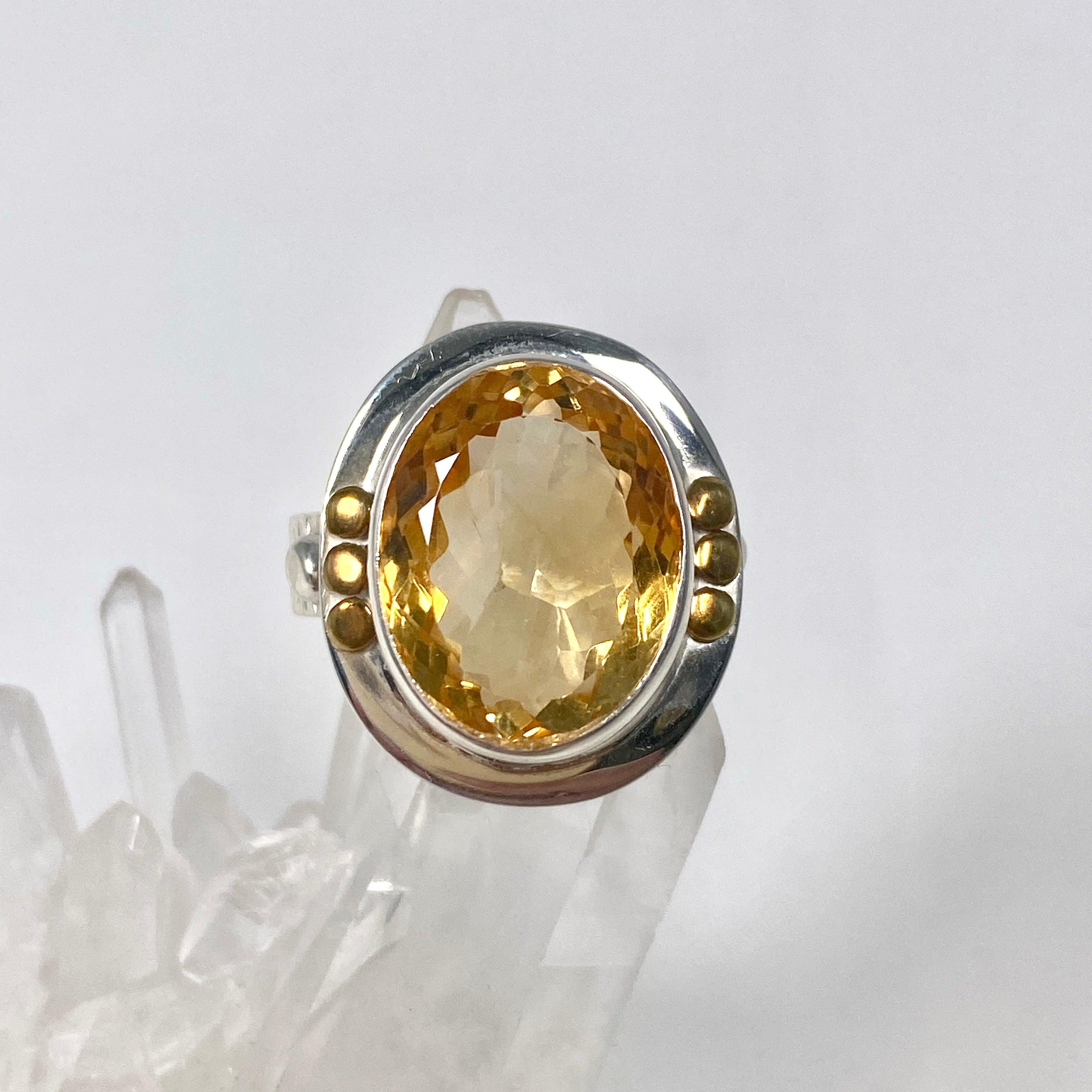 10K Gold Citrine Faceted Oval Ring with Elegant Detailing - Perfect for Weddings, Anniversaries & Special Occasions