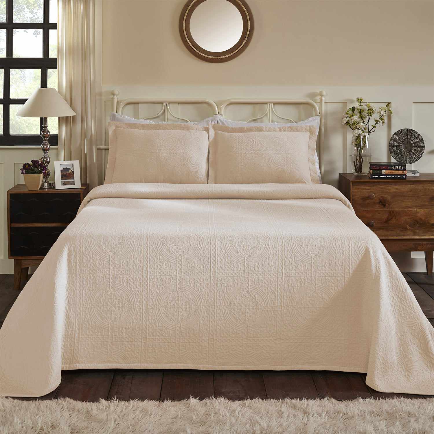 100% Cotton Jacquard Matelassé Fleur De Lis Bedspread Set - Luxury Queen Size Bedding Coverlet with Elegant Floral Design - Perfect for Master Bedroom, Guest Room & Hotel Decor