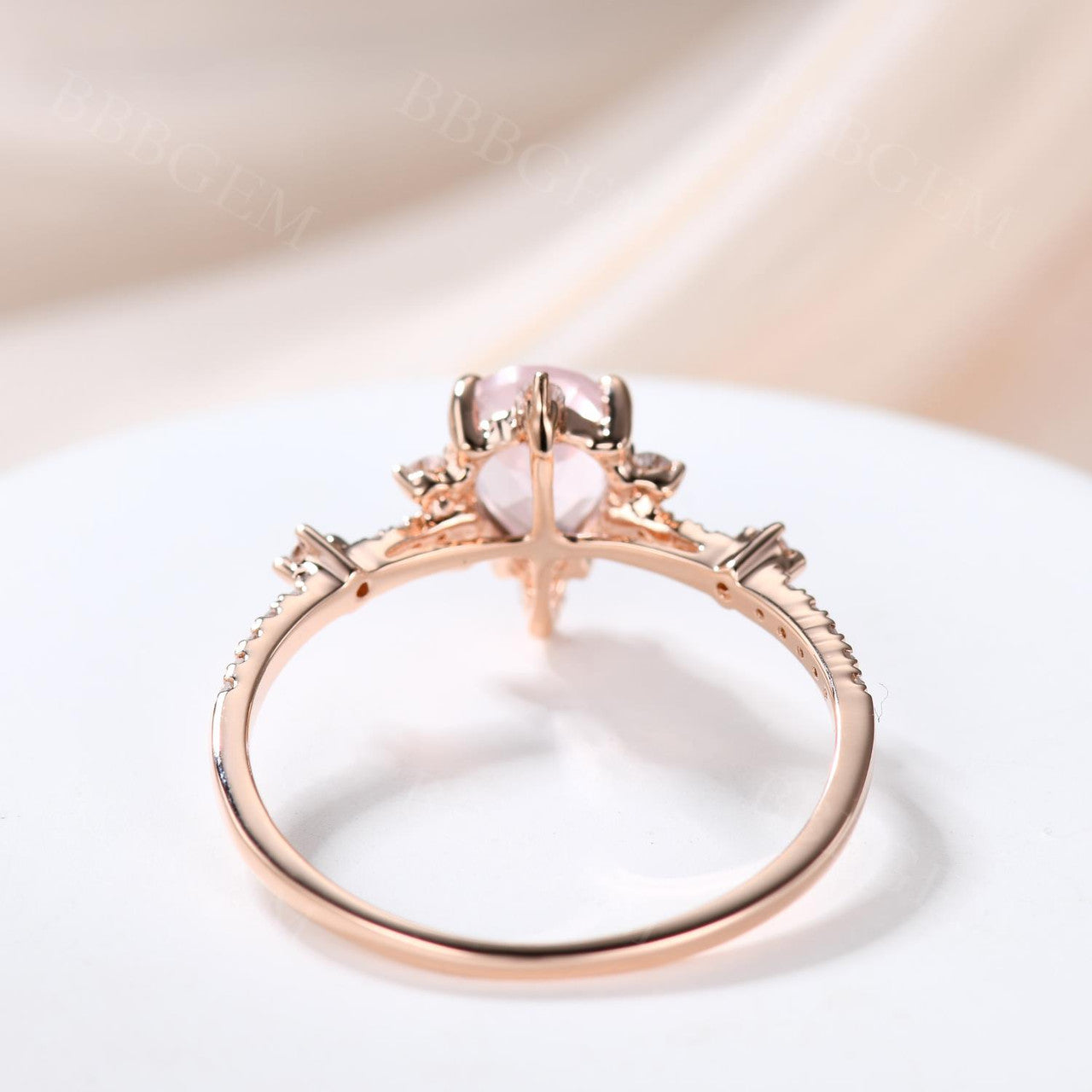 0.8 Carat Rose Quartz Engagement Ring with Diamond Band - Elegant Pear Shaped Wedding Ring for Women, Perfect for Proposals, Anniversaries & Romantic Gifts