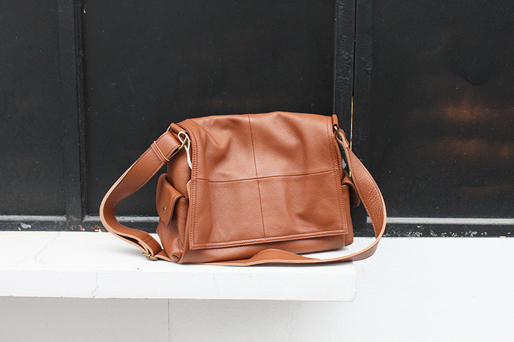 Stylish Genuine Leather Messenger Bag for Men & Women - Perfect for Work, Travel & Everyday Use