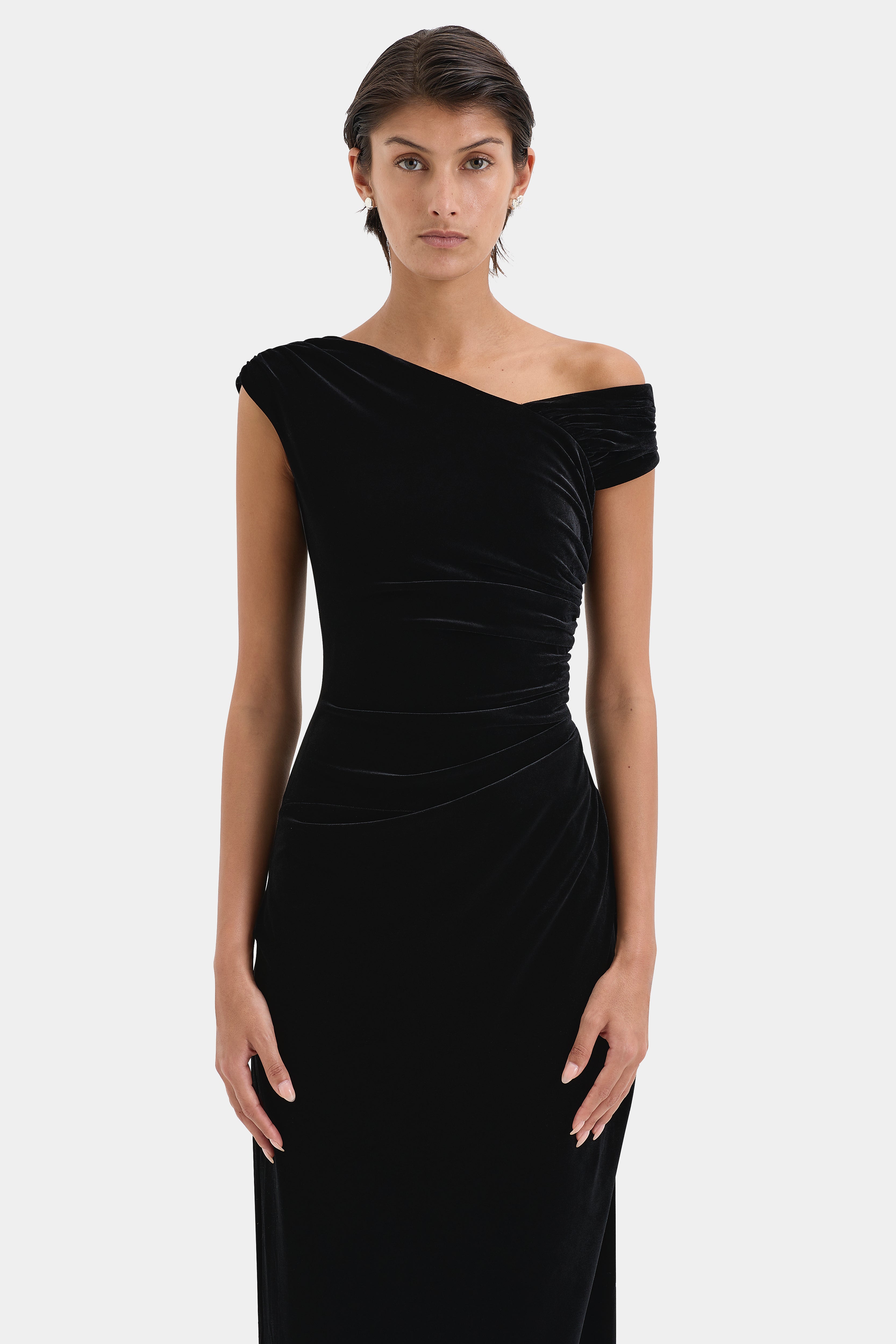 Ettore Black Gown - Elegant Formal Dress for Evening Parties, Prom, and Special Occasions