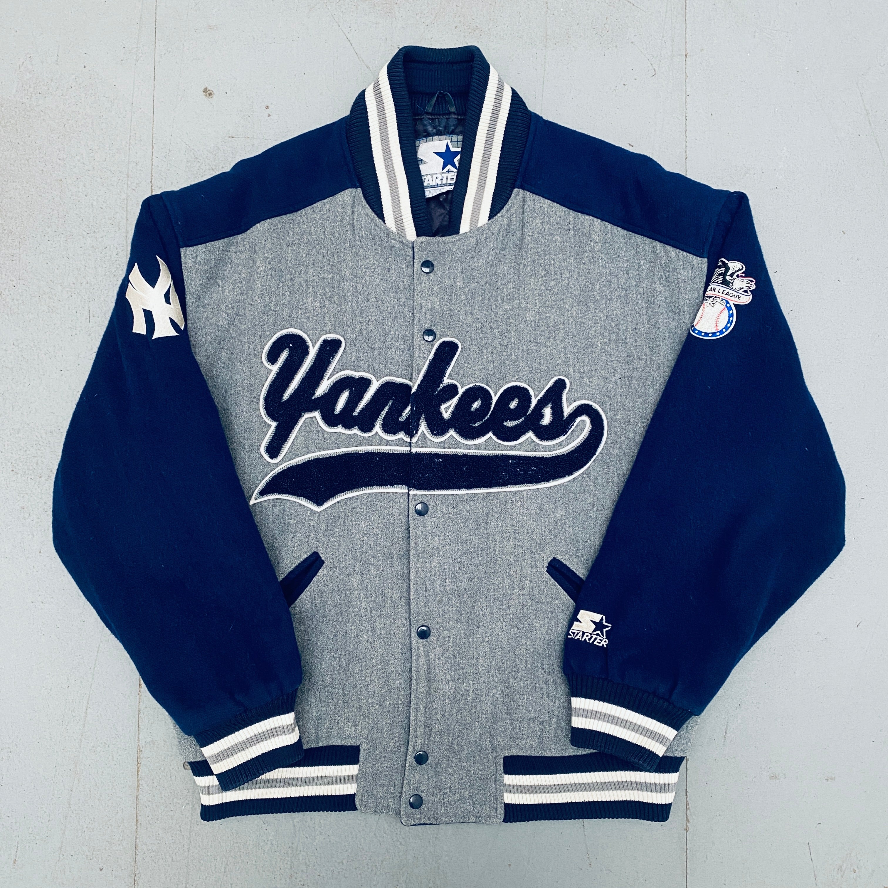New York Yankees 1990s Wool Stitched Script Full Zip Starter Bomber Jacket - XL Size Vintage Baseball Jacket for Men, Perfect for Game Day, Casual Wear & Sports Fan Collection