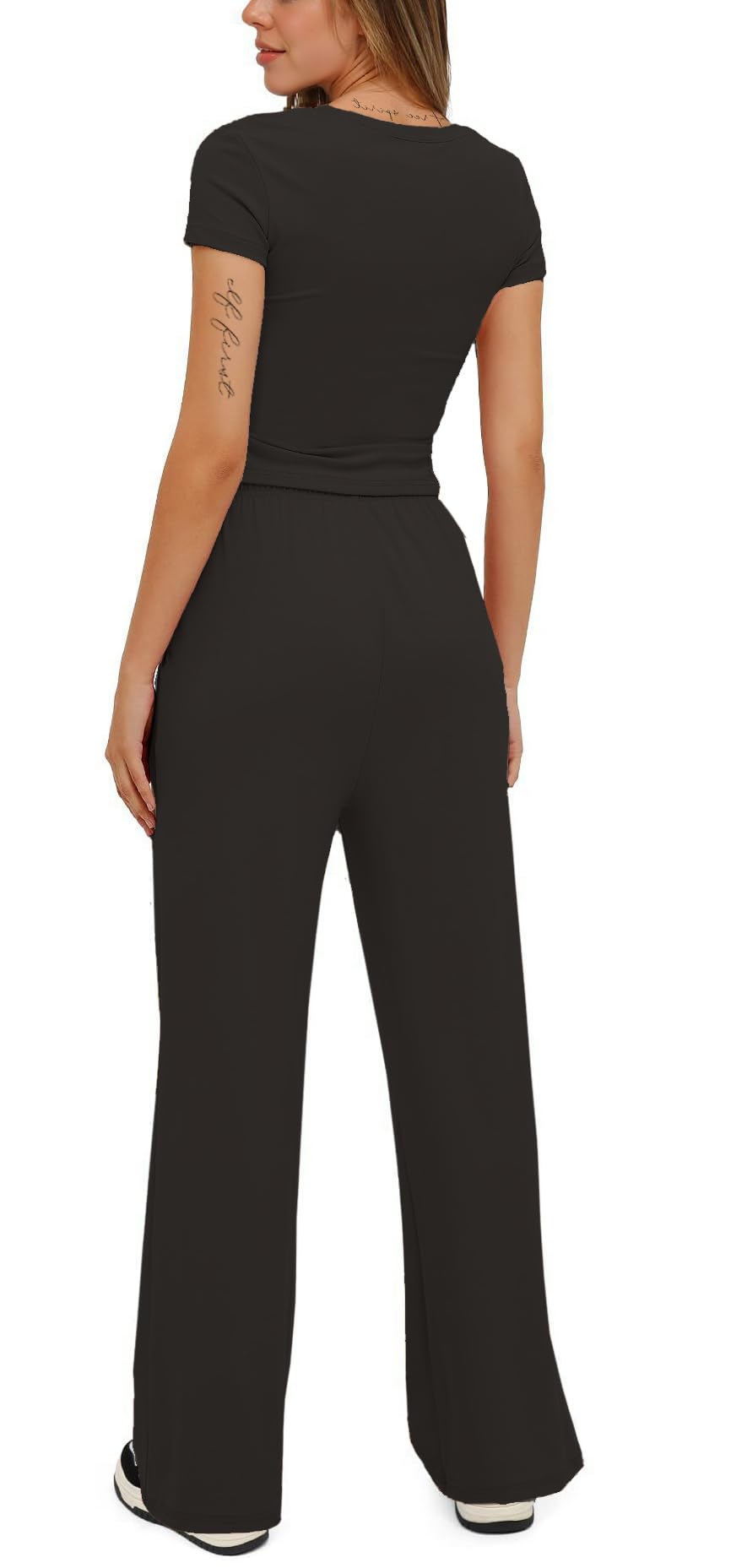 LICOBOD Women's 2-Piece Lounge Set - Comfy Vacation Travel Biker Outfit with Shorts, Casual Workout Tracksuit for Streetwear | Perfect for Yoga, Gym, Travel & Relaxing at Home