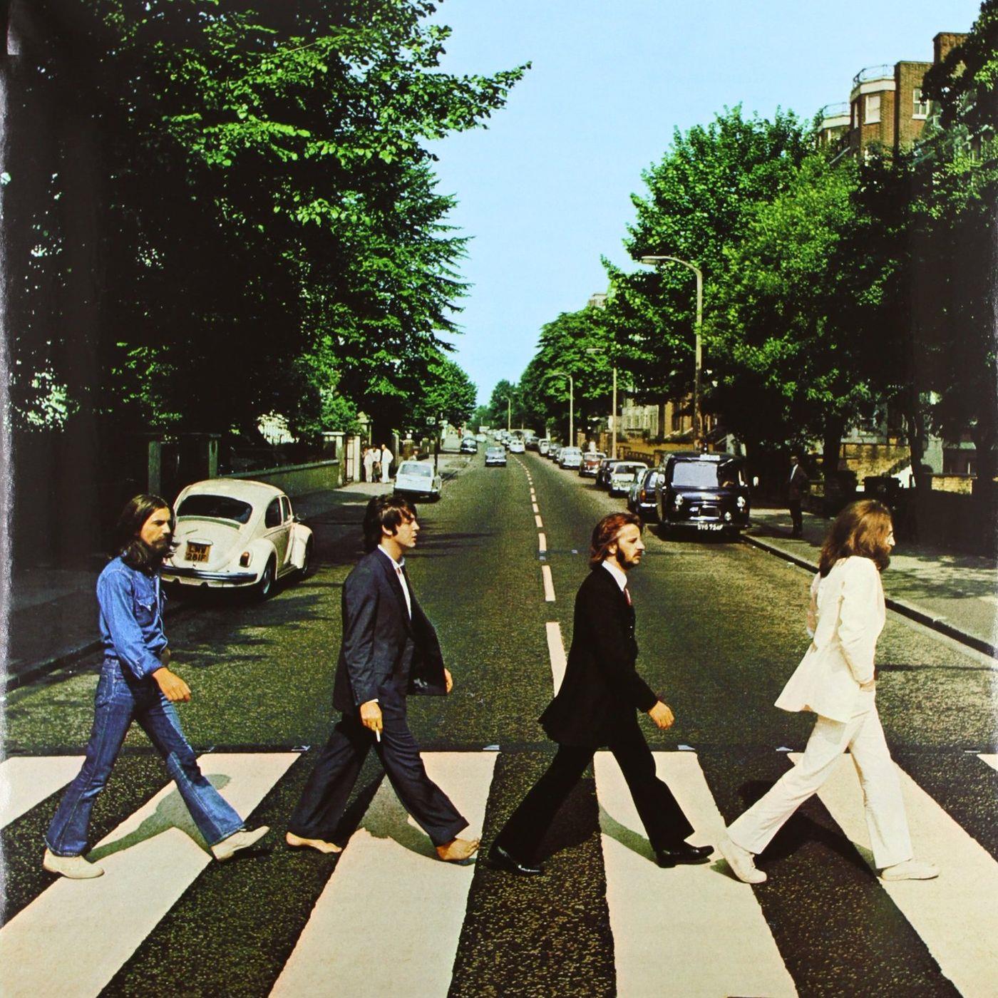 The Beatles Abbey Road Vinyl LP (50th Anniversary Deluxe Edition) - Limited Edition Collectible Record for Music Lovers & Audiophiles - Perfect for Home Listening, Gifts & Vinyl Collections