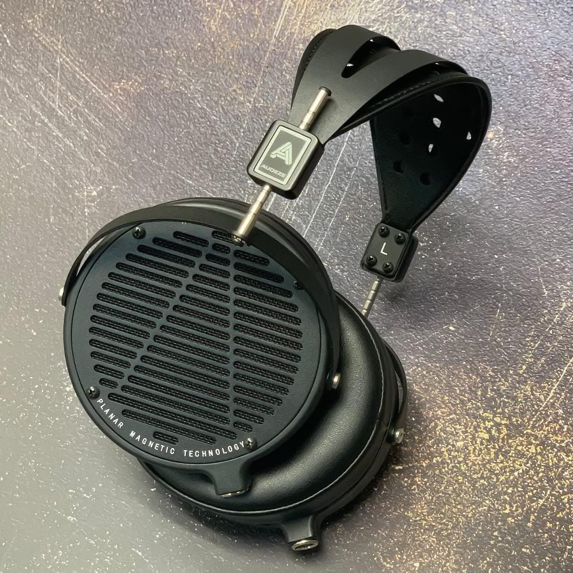 Audeze LCD 2 Classic Open-Back Planar Magnetic Headphones - Premium Audiophile Headphones for Music Production, Gaming & Home Theater Use