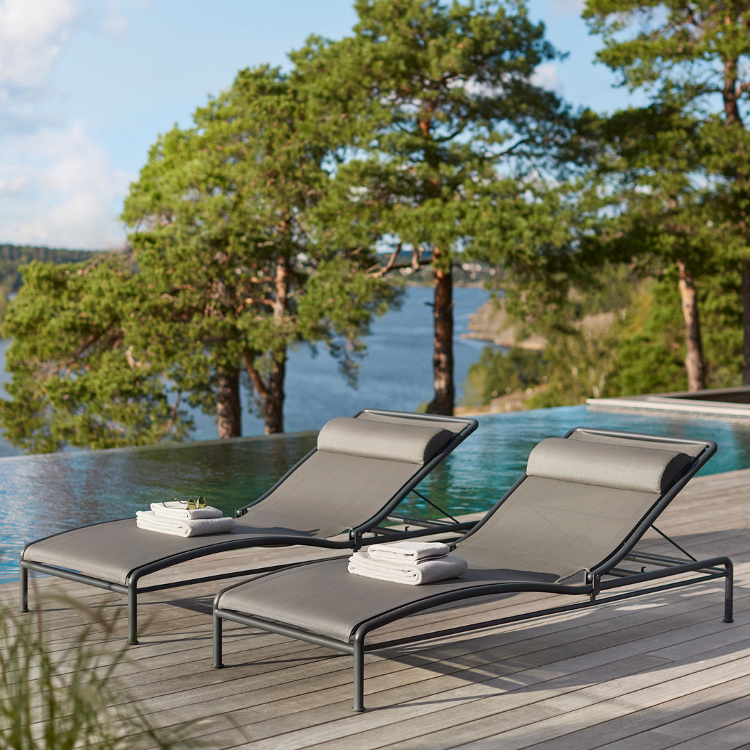 Arholma Sun Lounger - Premium Outdoor Chaise Lounge Chair for Patio, Poolside & Beach - Comfortable Waterproof Sunbathing Chair with Adjustable Backrest