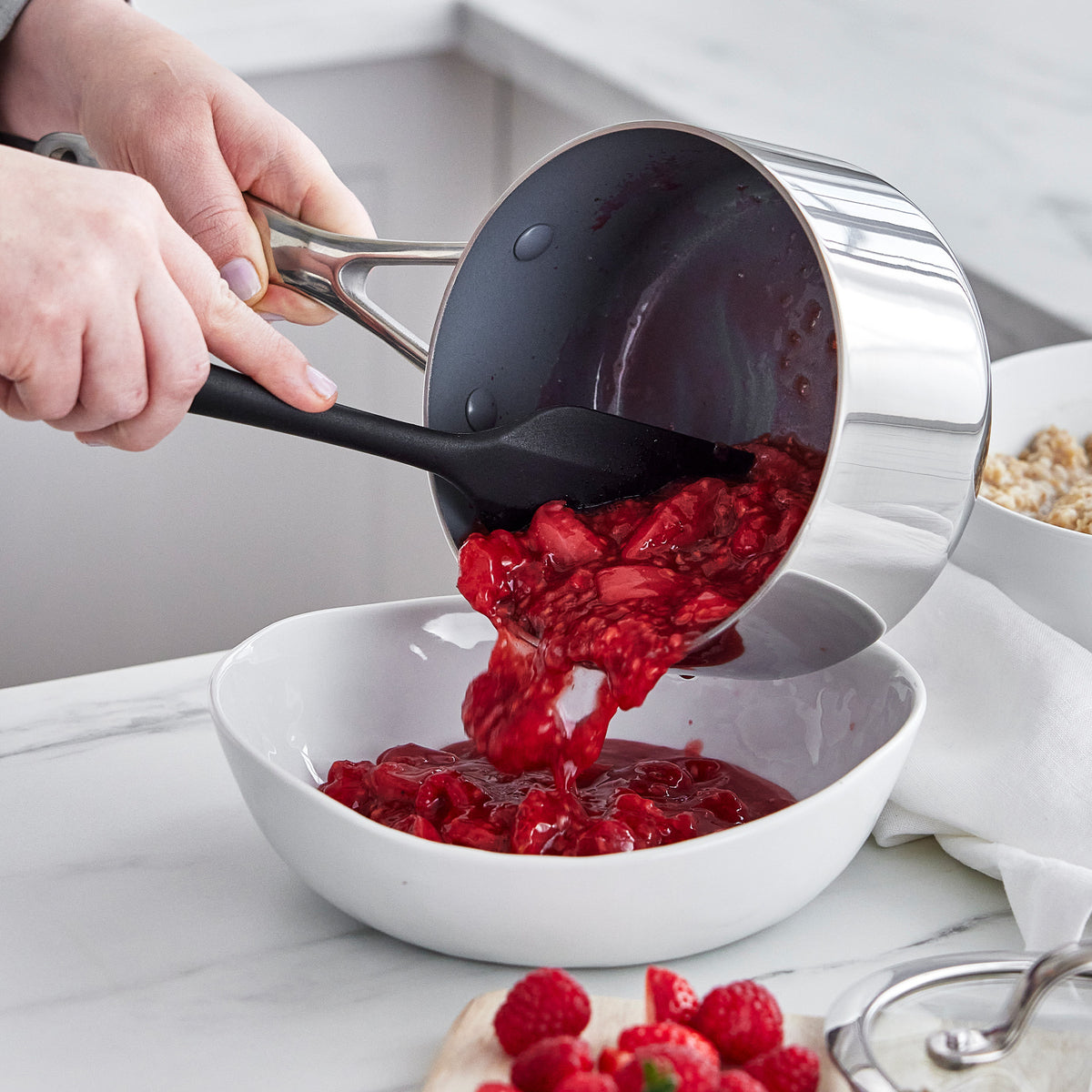 Valencia Pro 1.5 Quart Stainless Steel Saucepan with Lid - Perfect for Cooking, Boiling & Simmering Soups, Sauces and Pasta