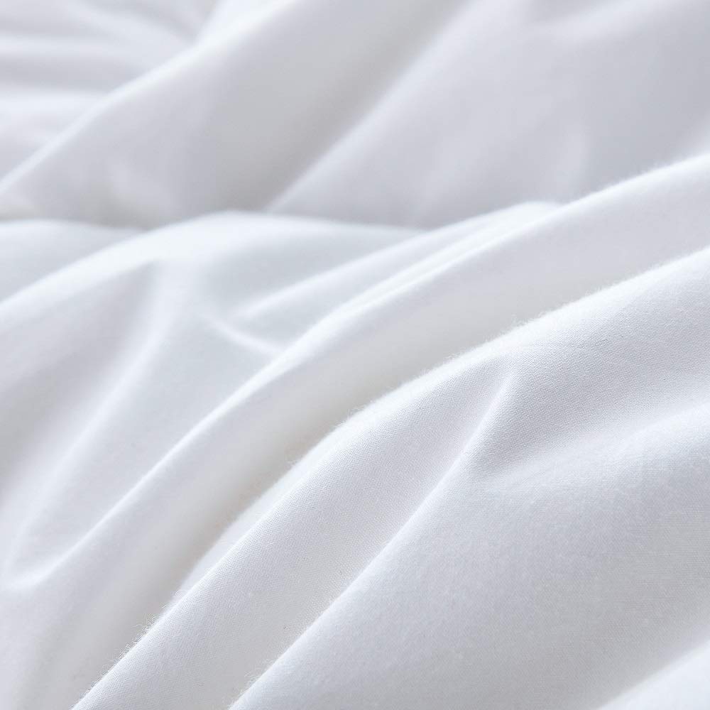 Premium 750+ Fill Power All Seasons Goose Down Comforter - Hypoallergenic 100% Cotton Shell with Down Proof Tabs - Queen Size White Duvet Insert for Bedroom Luxury (28oz, 1000 Thread Count) - Perfect for Master Bedrooms, Guest Rooms & Cozy Winter Nights