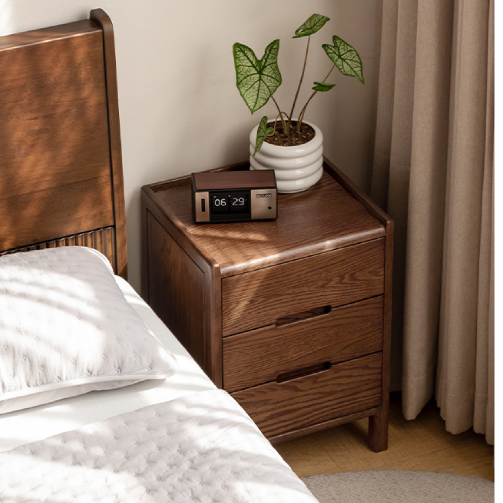 Solid Oak Wood Nightstand - Scandinavian Modern Bedside Table for Bedroom, Living Room, or Office