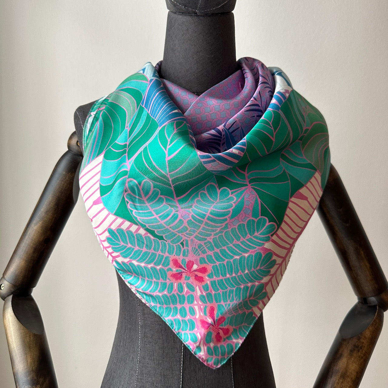 Stylish Tropical Art Deco Silk Scarf for Women - Fashionable Floral Print Shawl - Perfect for Beach Vacations, Summer Outfits & Gift Giving
