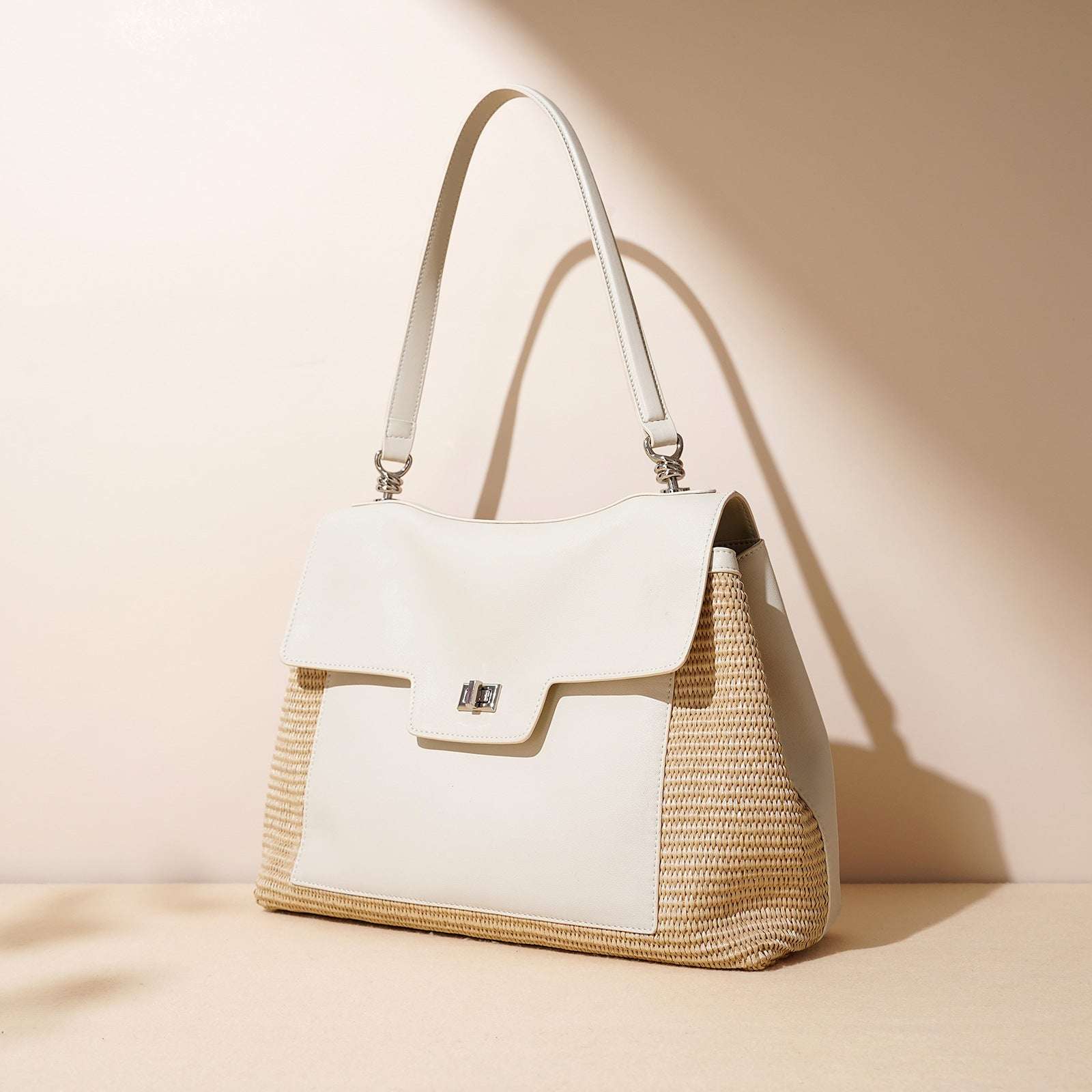 Stylish Summer Tote Bag for Women - Fashionable Large Beach Bag with Pockets - Perfect for Travel, Shopping & Beach Outings
