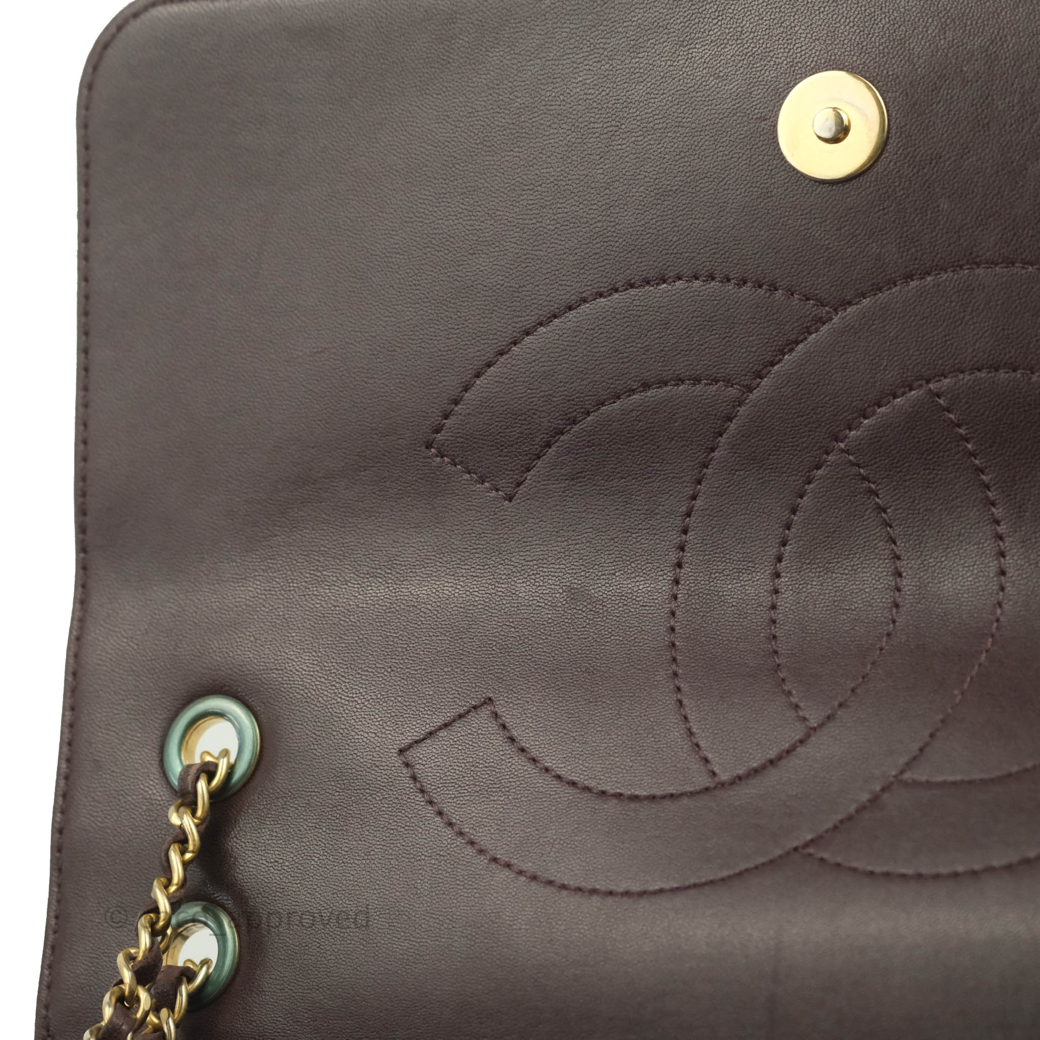 Chanel CC Signature Flap Bag in Diagonal Burgundy Calfskin with Aged Gold Hardware - Luxury Crossbody Purse for Women, Perfect for Date Night & Special Occasions