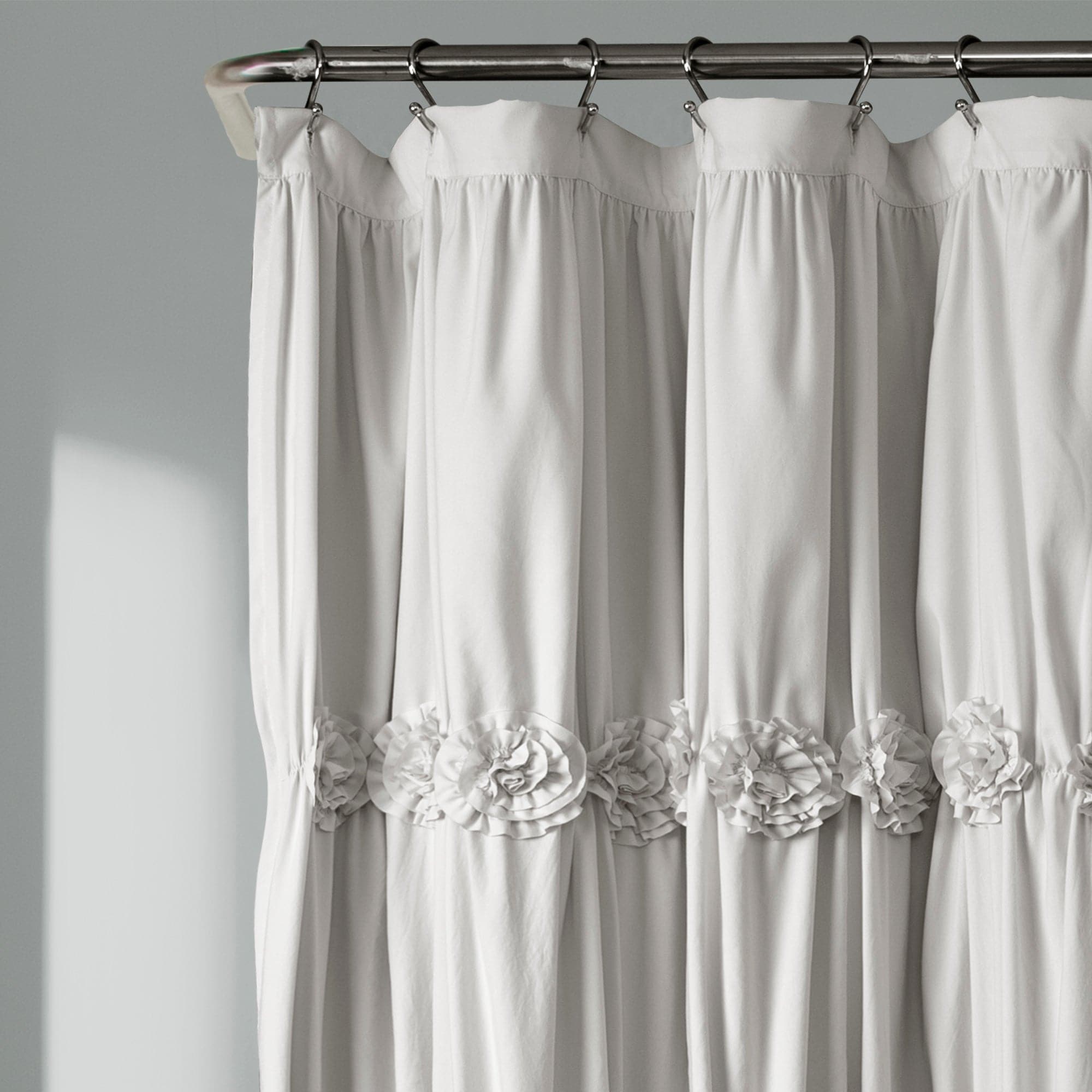 Stylish Darla Shower Curtain - Waterproof Bathroom Decor for Modern Homes - Perfect for Bathrooms, Dorms & Guest Rooms