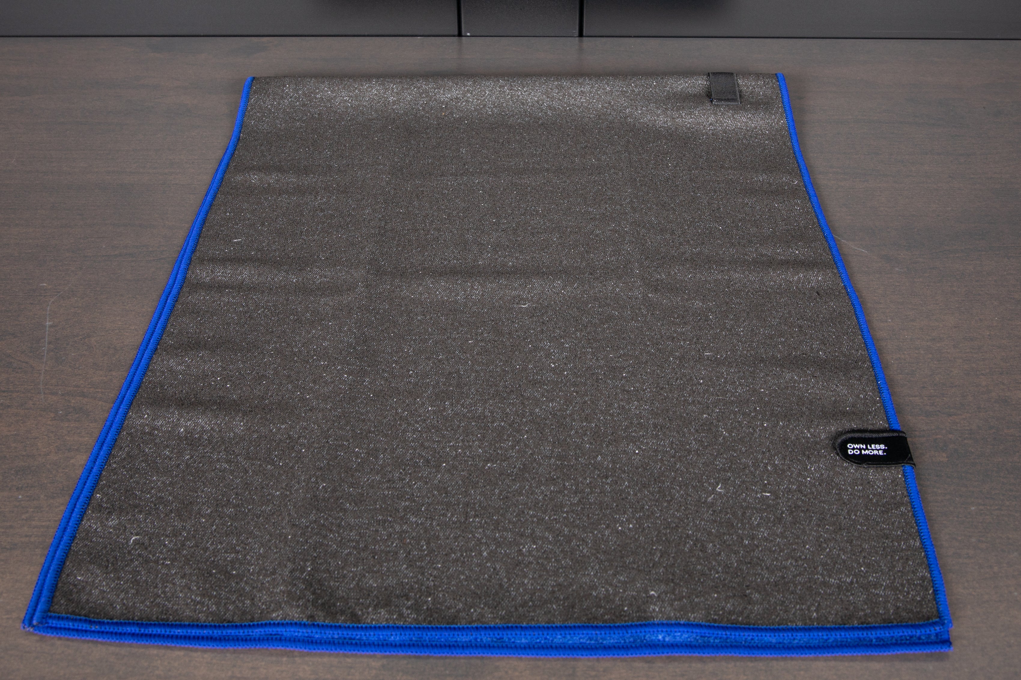 Premium Obsessed Garage Gym Towel - Super Absorbent Microfiber Workout Towel for Fitness, Gym & Home Exercise - Perfect for Sweat Absorption & Quick Drying