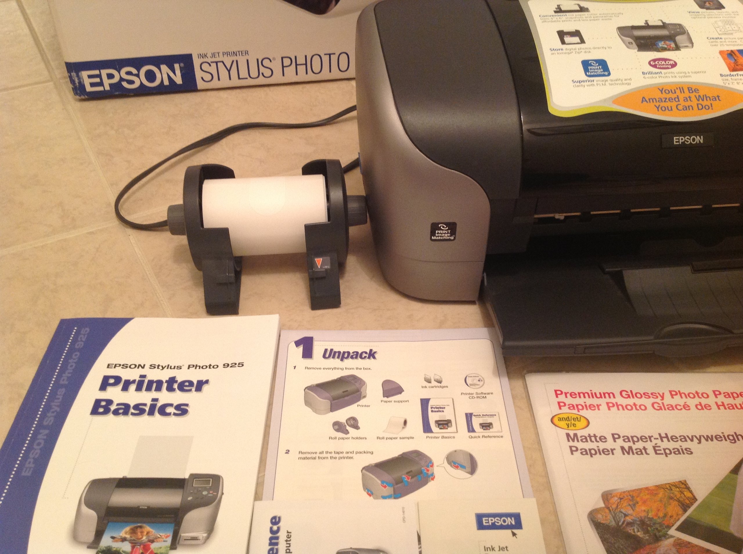 Epson Stylus Photo 925 High-Quality Photo Printer - Professional Inkjet Printing for Home & Office, Perfect for Photography Enthusiasts & Small Businesses