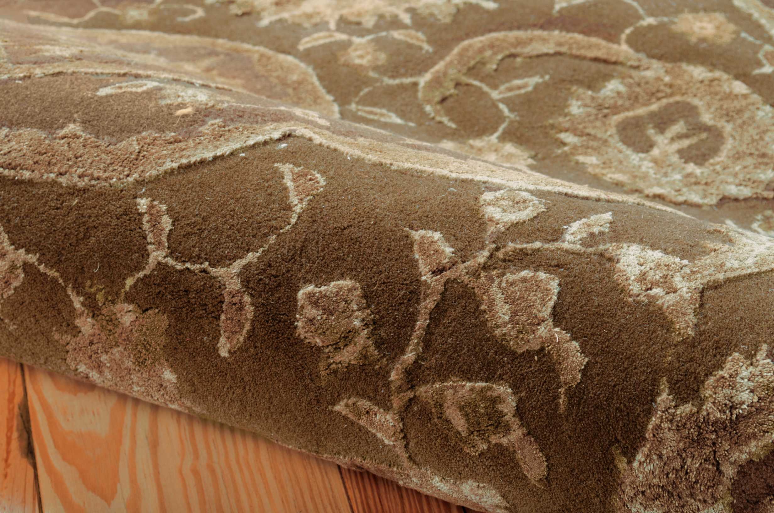 Nourison Regal Persian Chocolate 2'3