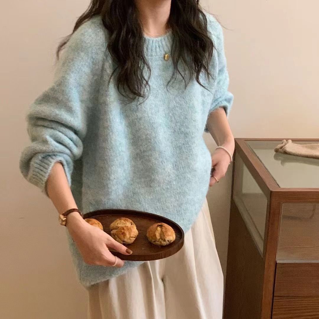 Cozy Winter Loose Fit Round Neck Sweater for Women - Soft & Warm Knit Pullover for Casual Outfits, Office Wear & Holiday Gatherings