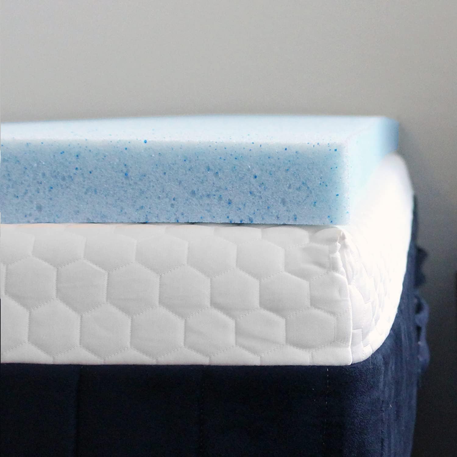 3 Inch Cooling Gel Memory Foam Mattress Topper for Queen Size Bed - Pressure Relief & Temperature Regulation - Perfect for Hot Sleepers & Back Pain Relief - Blue Luxury Bed Topper (Use for Enhanced Comfort in Guest Rooms, Dorms or Master Bedrooms)