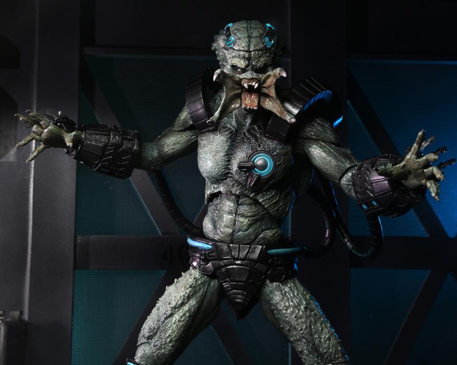 Predator: Concrete Jungle - Ultimate Stone Heart Action Figure | Collectible Movie Character Model for Fans & Display | Perfect for Home Decor, Office Display, and Gift Giving
