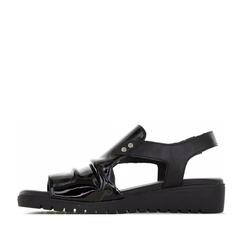 Django & Juliette Madis Black Patent Leather Women's Shoes - Elegant & Comfortable for Parties, Weddings & Evening Events