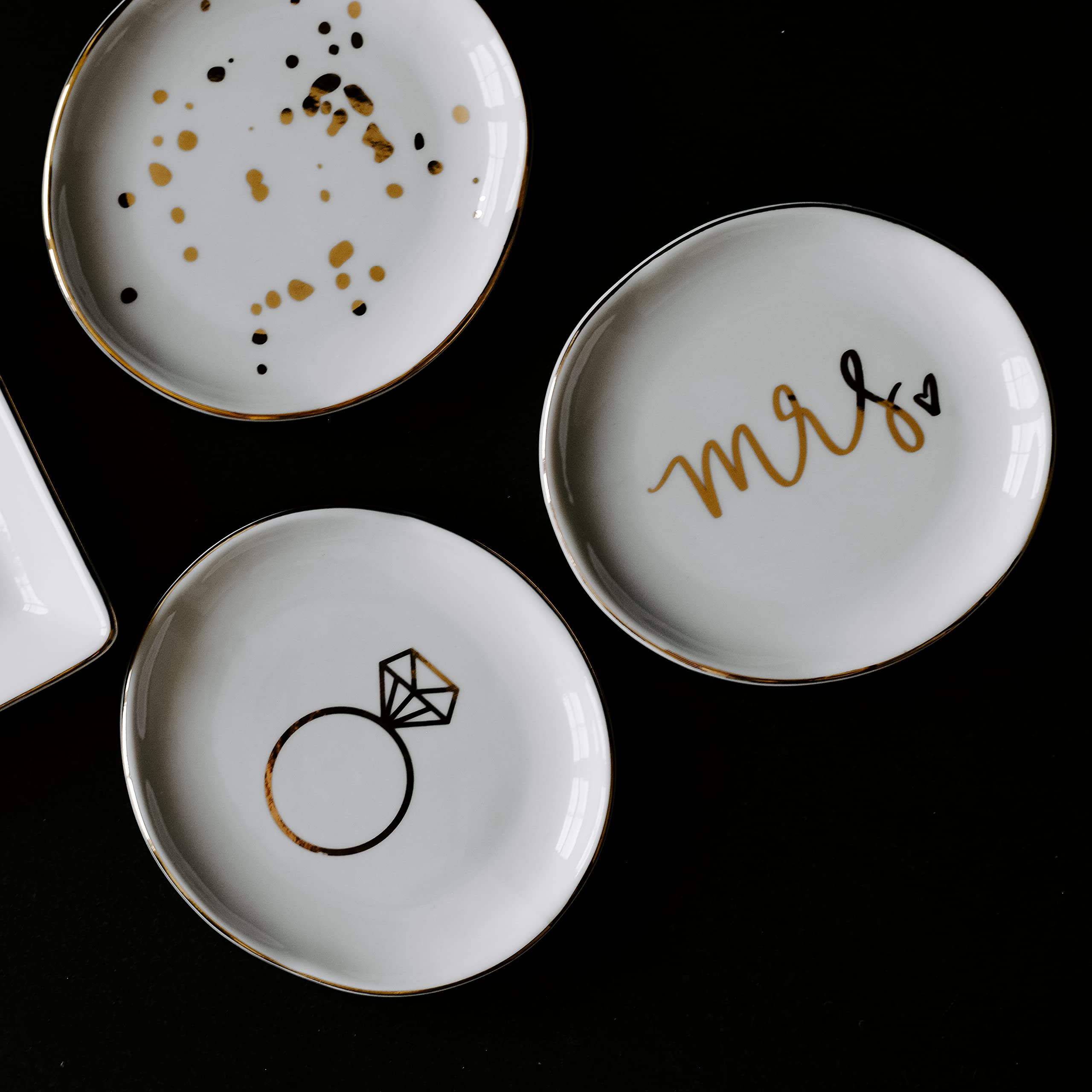 Elegant White & Gold Speckled Ceramic Ring Dish - Wedding Engagement Ring Holder for Women - Bridal Shower Gift - Jewelry Organizer for Dresser, Nightstand & Bathroom